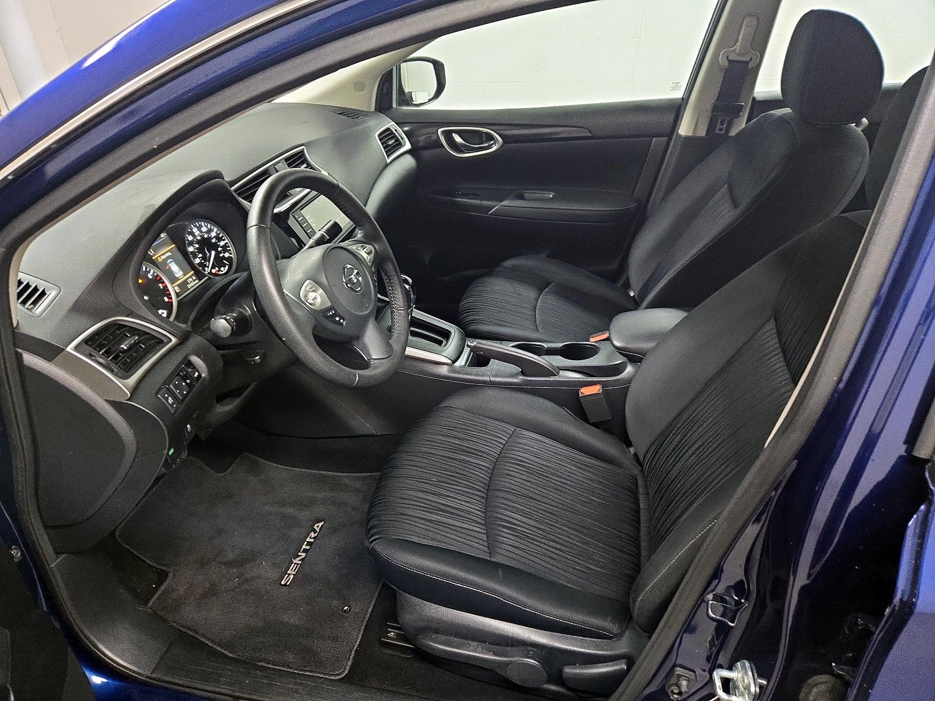 Thumbnail: 2019 Nissan Sentra - 11