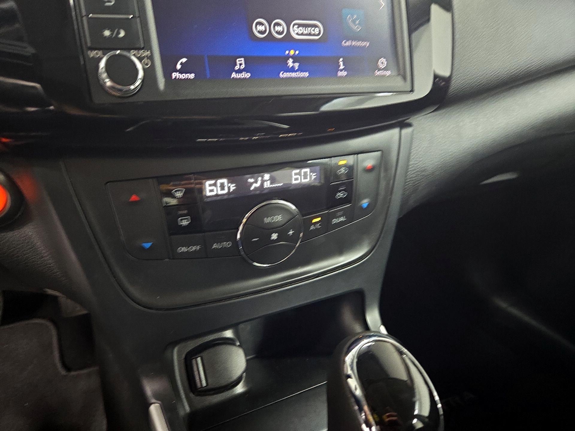 Thumbnail: 2019 Nissan Sentra - 16