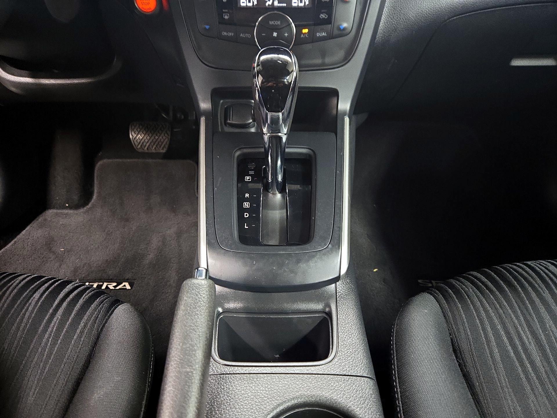 Thumbnail: 2019 Nissan Sentra - 17