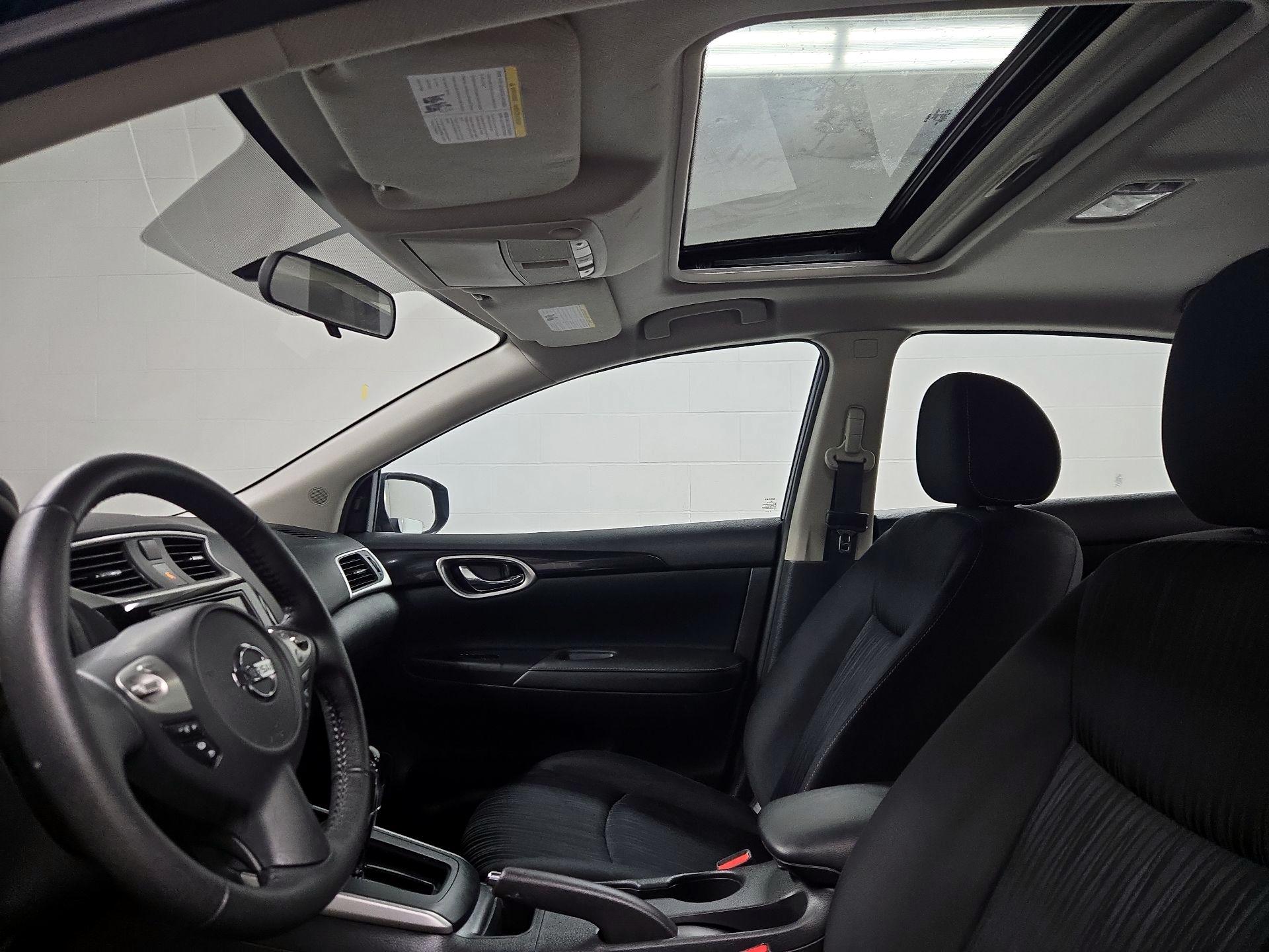 Thumbnail: 2019 Nissan Sentra - 19