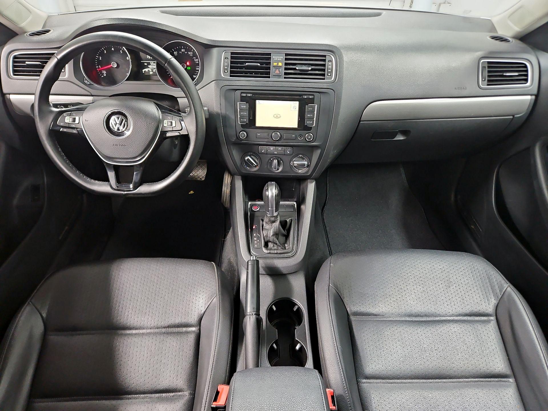 Thumbnail: 2015 Volkswagen Jetta - 9