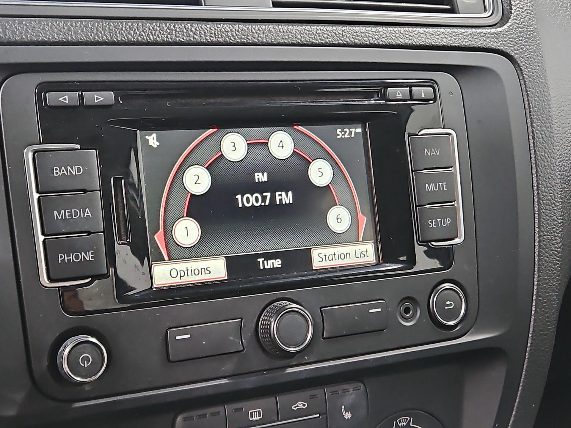 Thumbnail: 2015 Volkswagen Jetta - 16