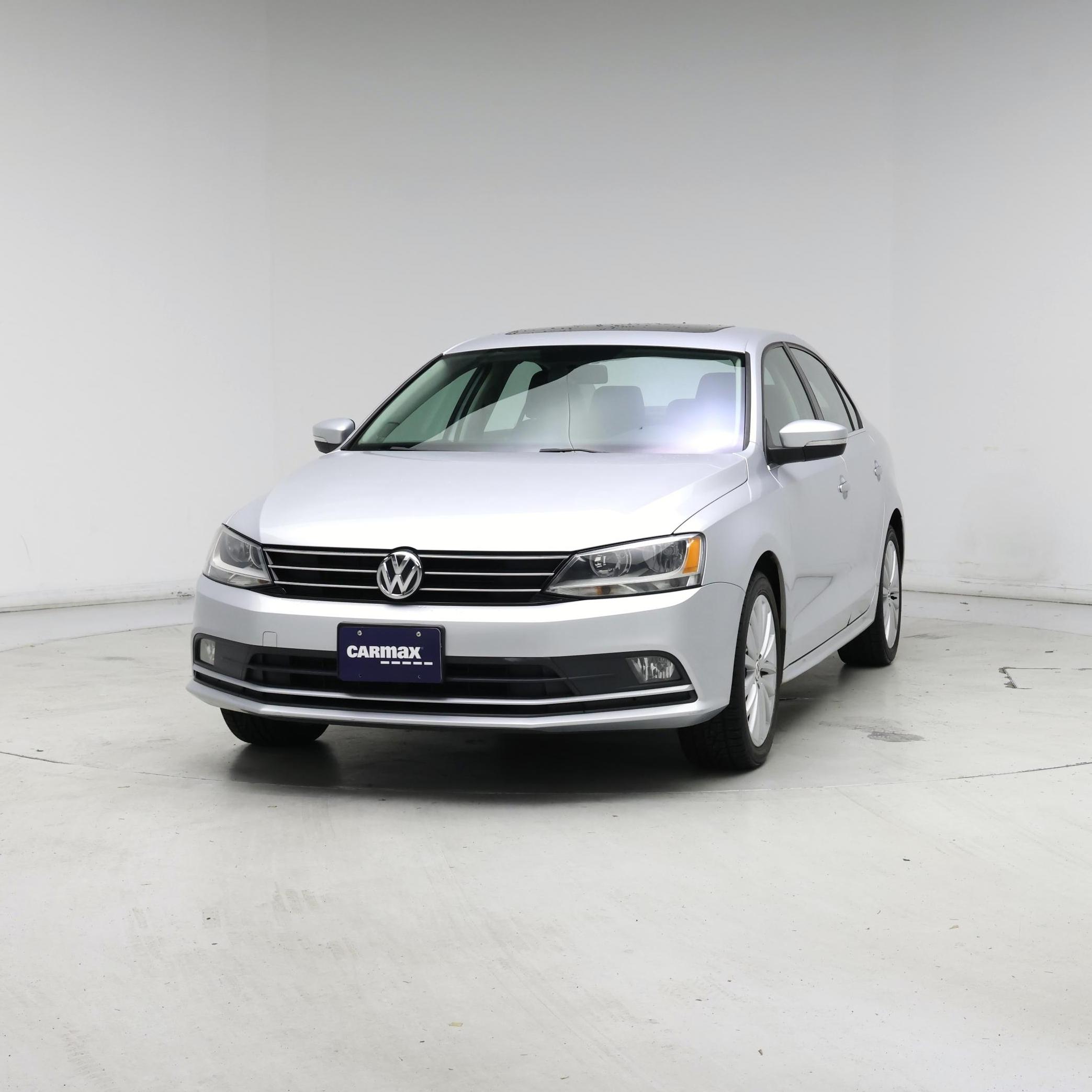 Thumbnail: 2015 Volkswagen Jetta - 4