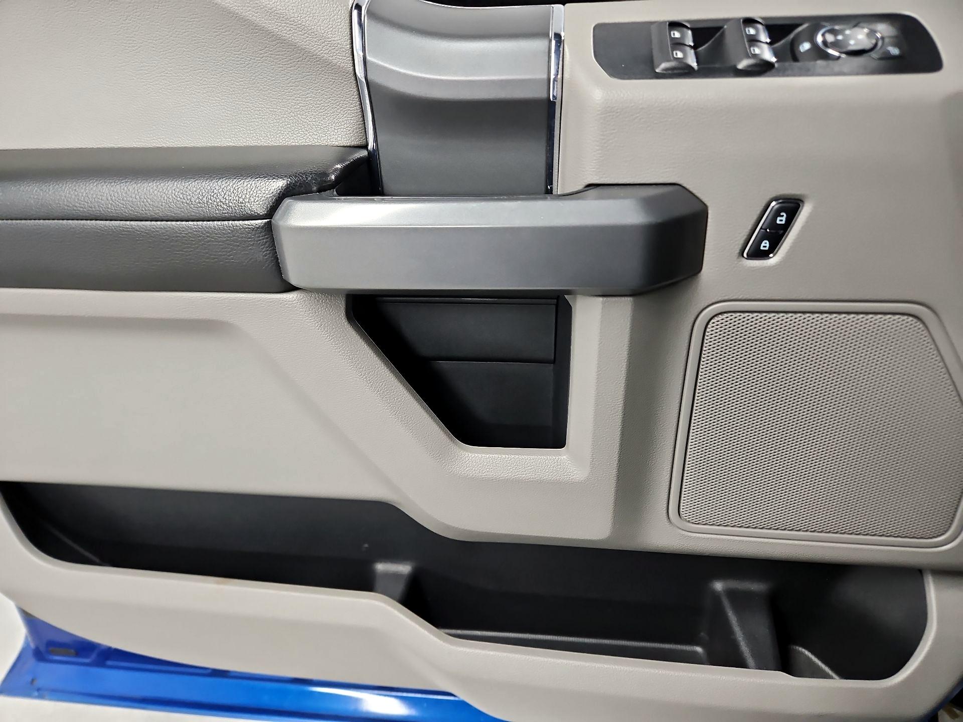 Thumbnail: 2017 Ford F-150 - 12