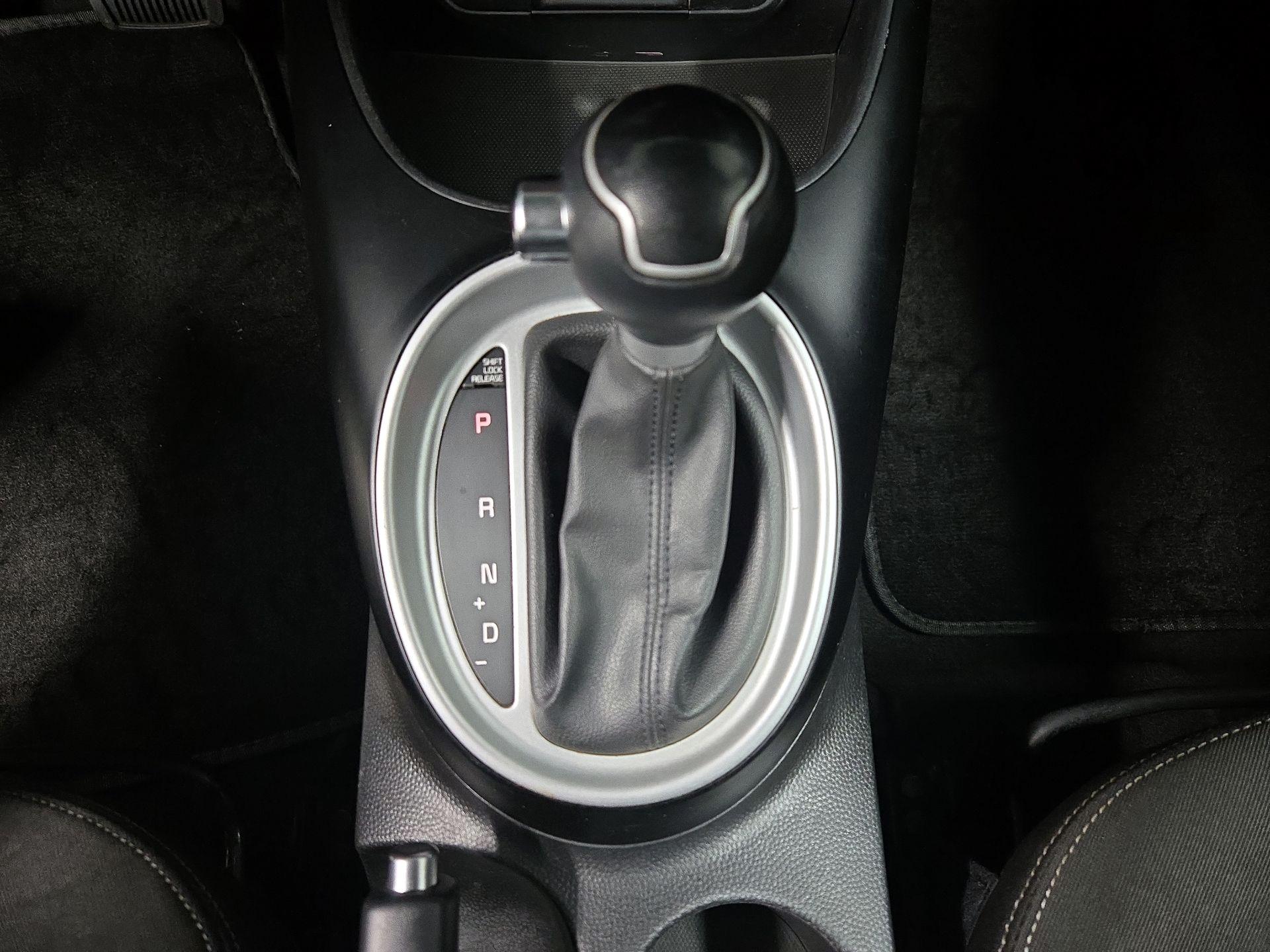 Thumbnail: 2016 Kia Soul - 16