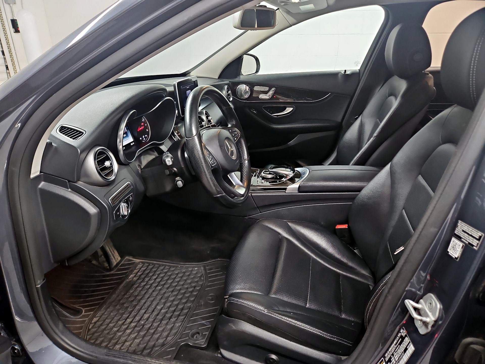 Thumbnail: 2015 Mercedes-Benz C-Class - 11