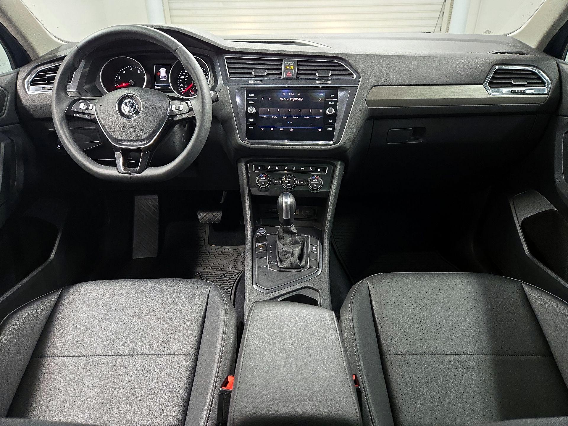 Thumbnail: 2020 Volkswagen Tiguan - 9