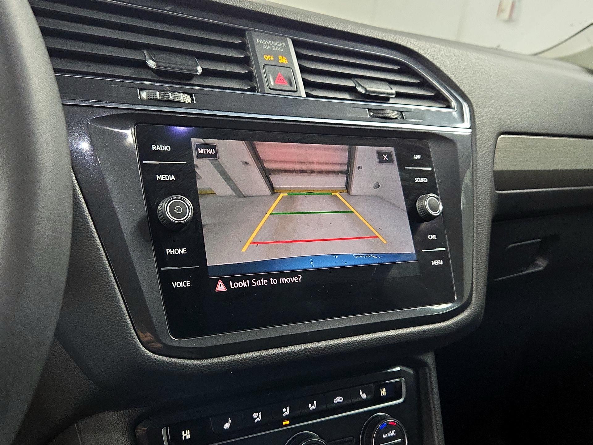 Thumbnail: 2020 Volkswagen Tiguan - 14