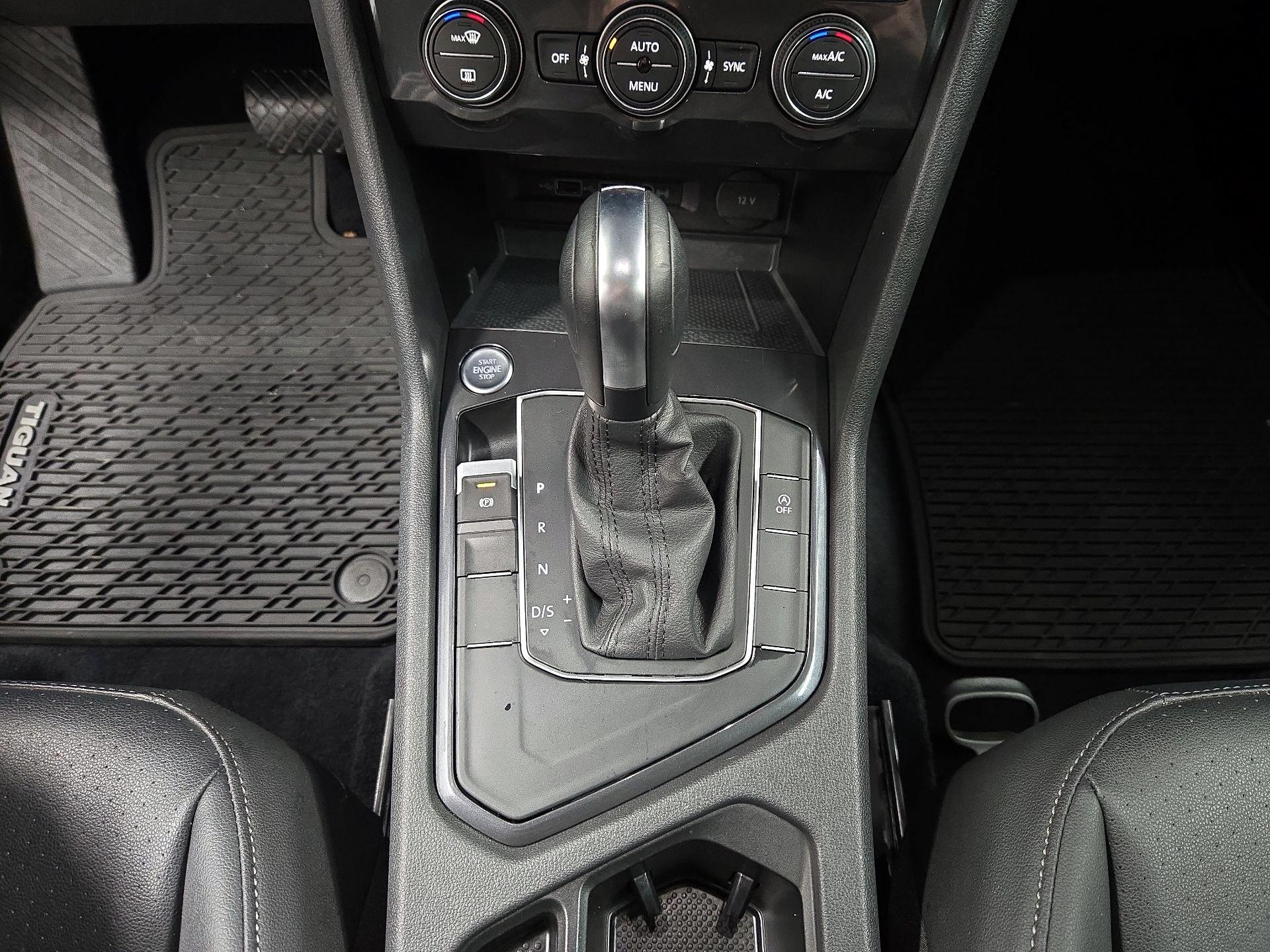 Thumbnail: 2020 Volkswagen Tiguan - 17