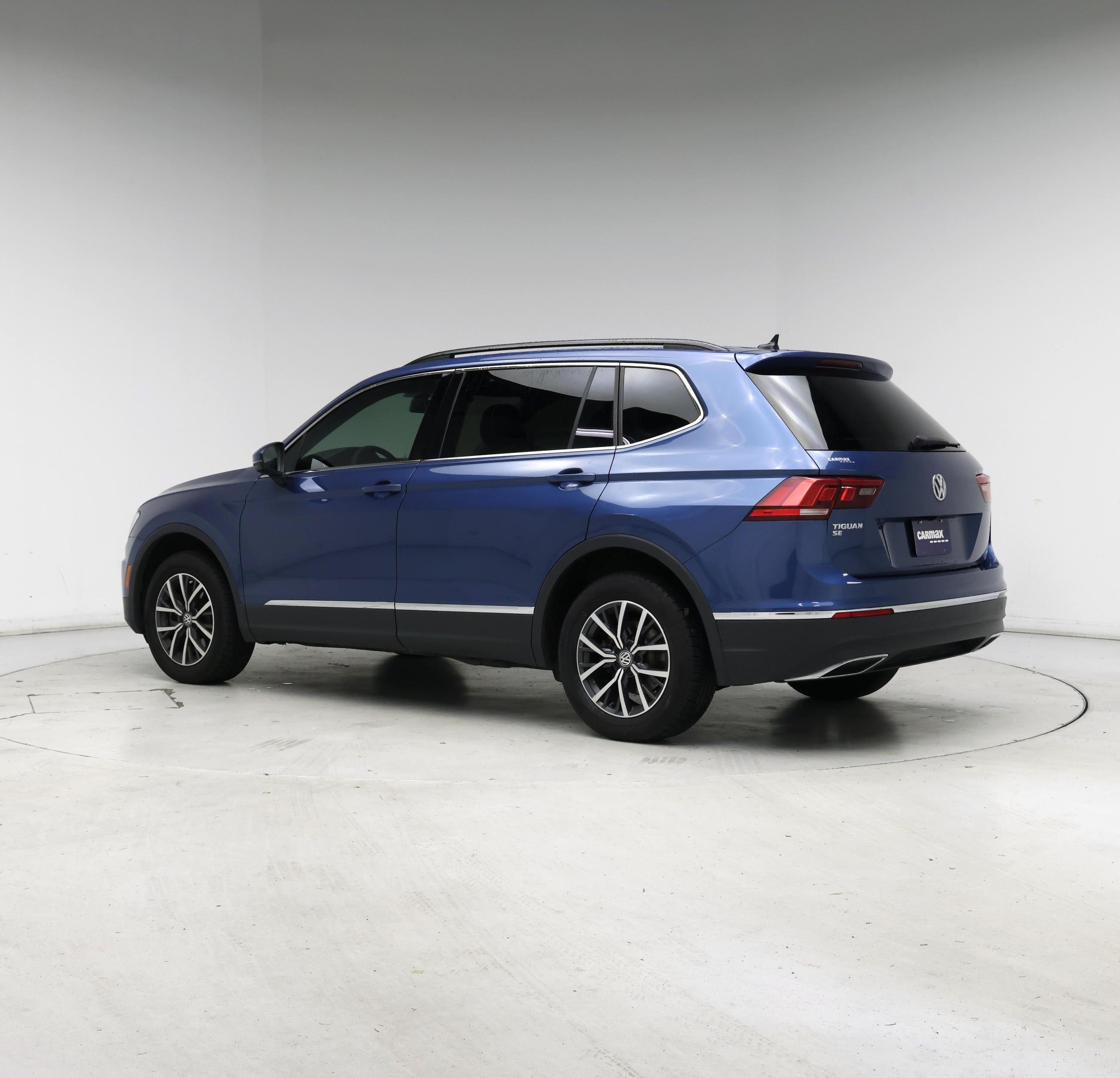 Thumbnail: 2020 Volkswagen Tiguan - 2