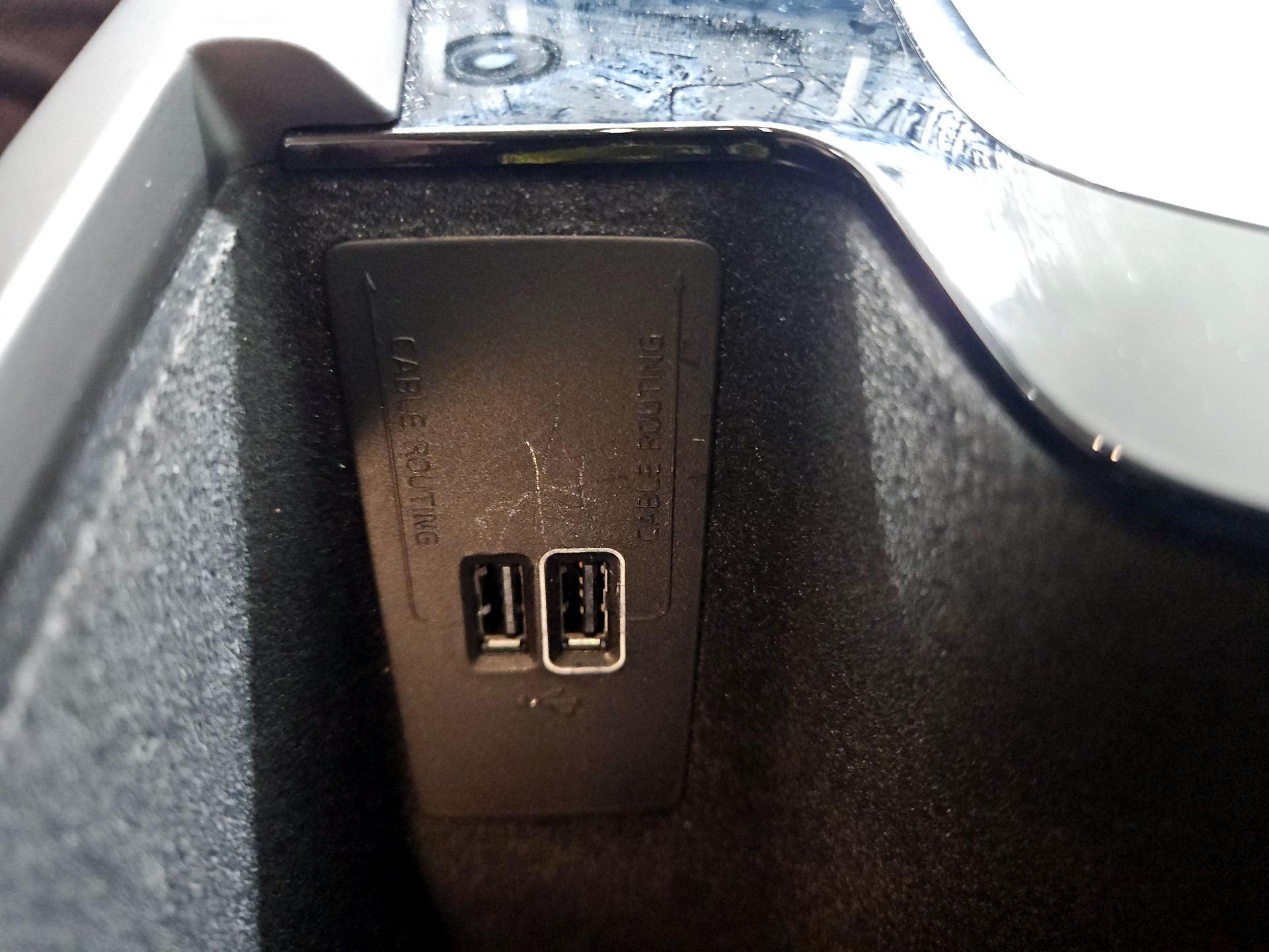 Thumbnail: 2021 Volvo XC60 - 19