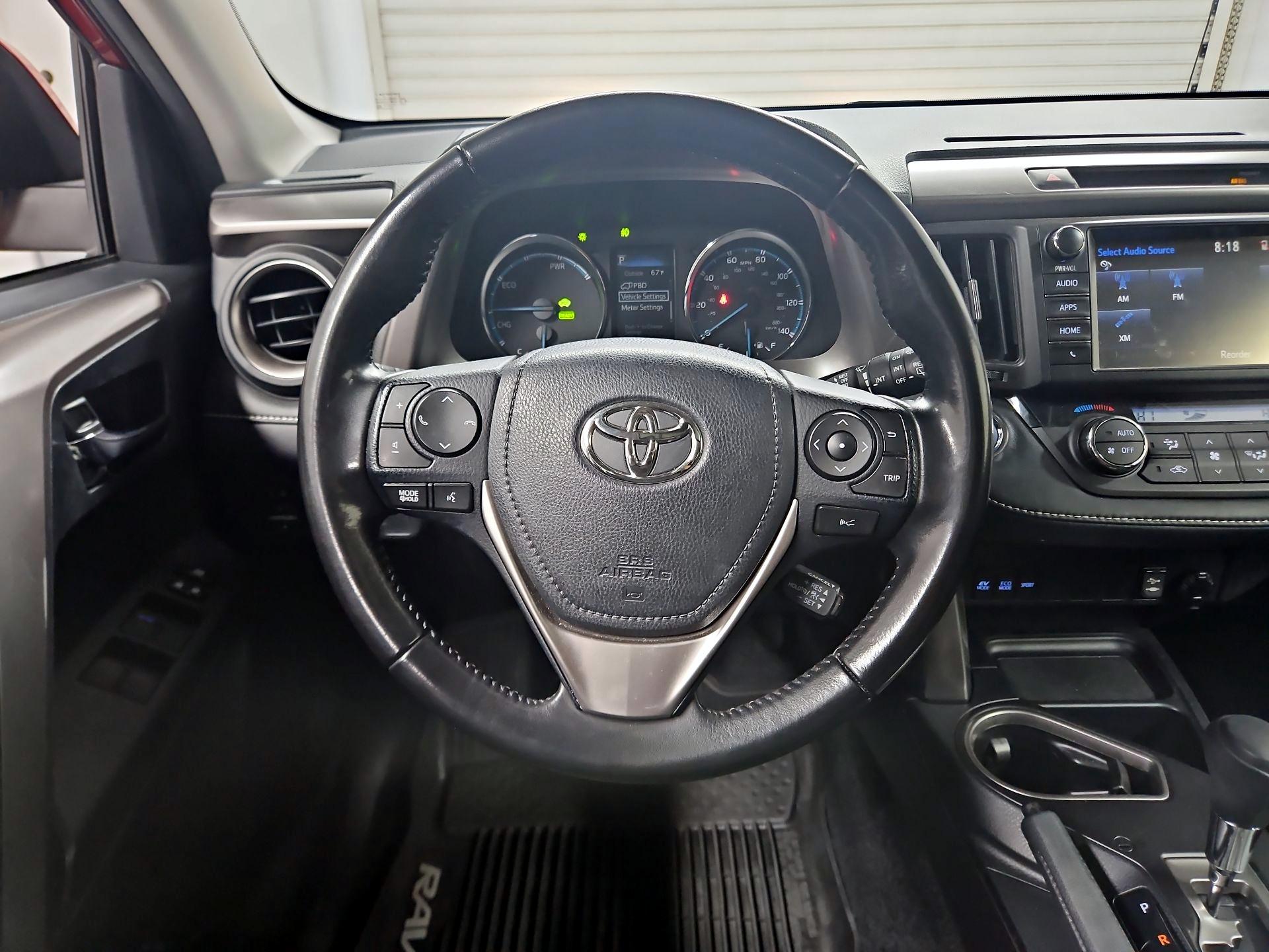 Thumbnail: 2018 Toyota RAV4 - 10