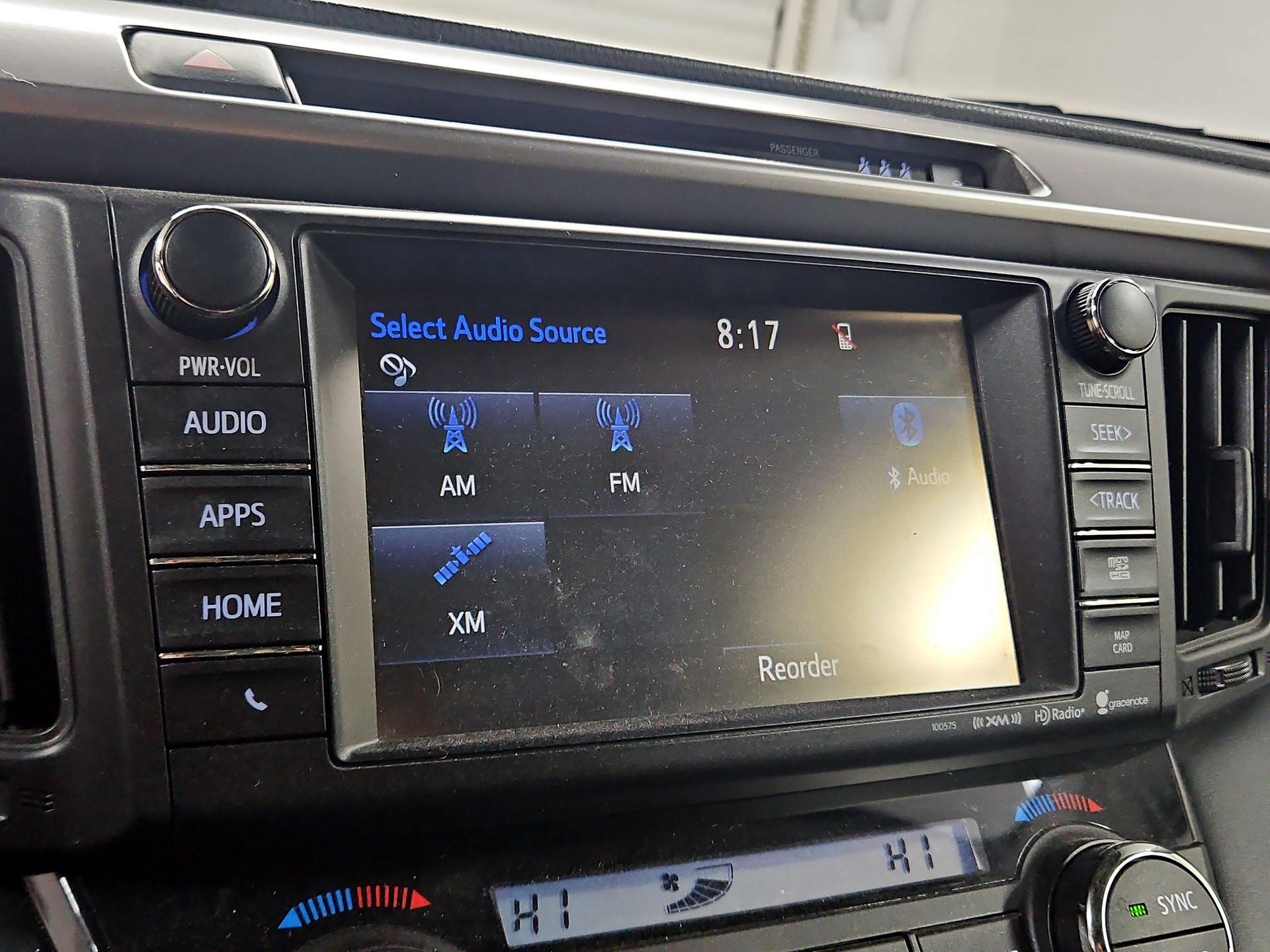 Thumbnail: 2018 Toyota RAV4 - 15