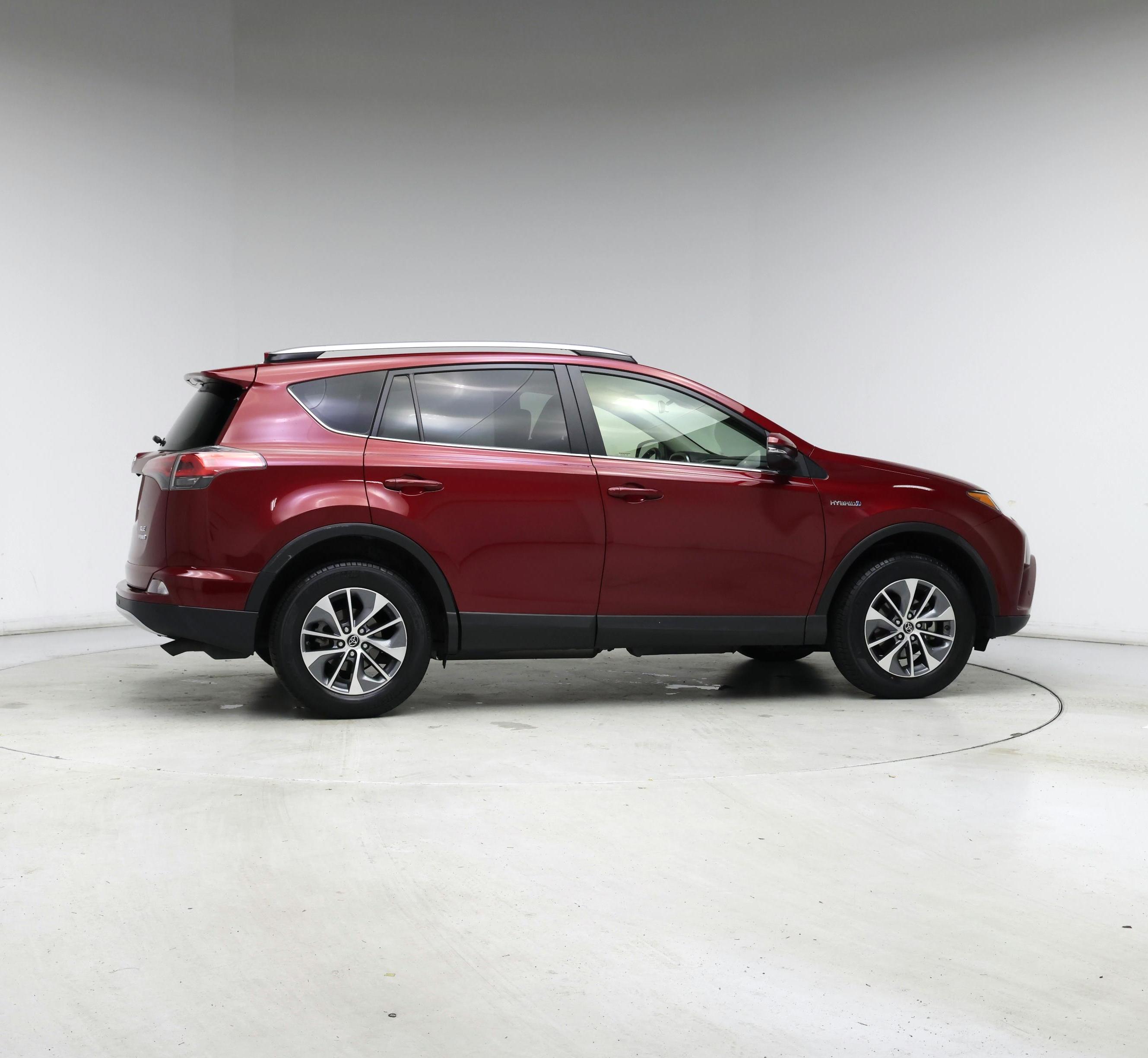 Thumbnail: 2018 Toyota RAV4 - 7