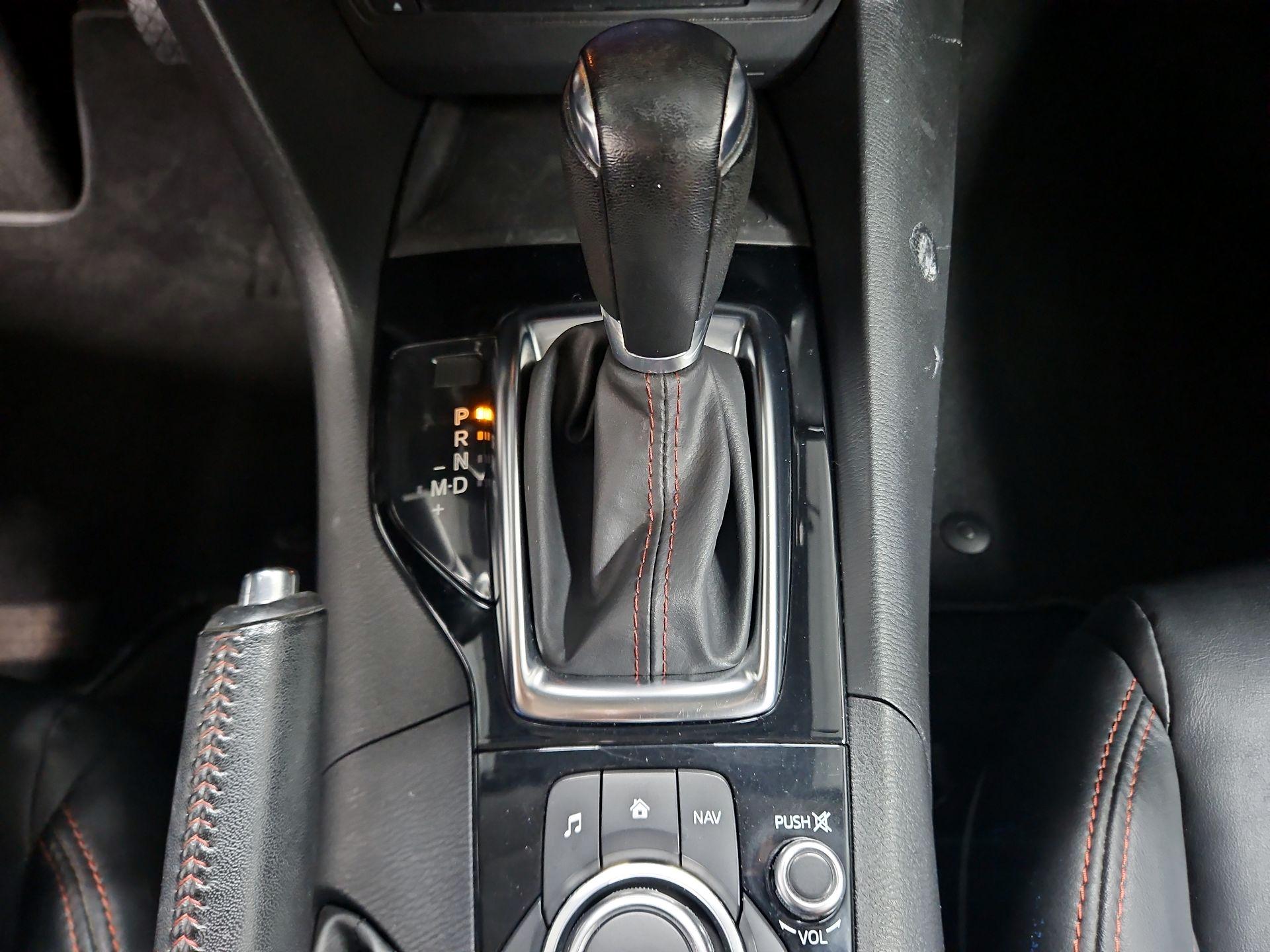 Thumbnail: 2015 Mazda Mazda3 - 18