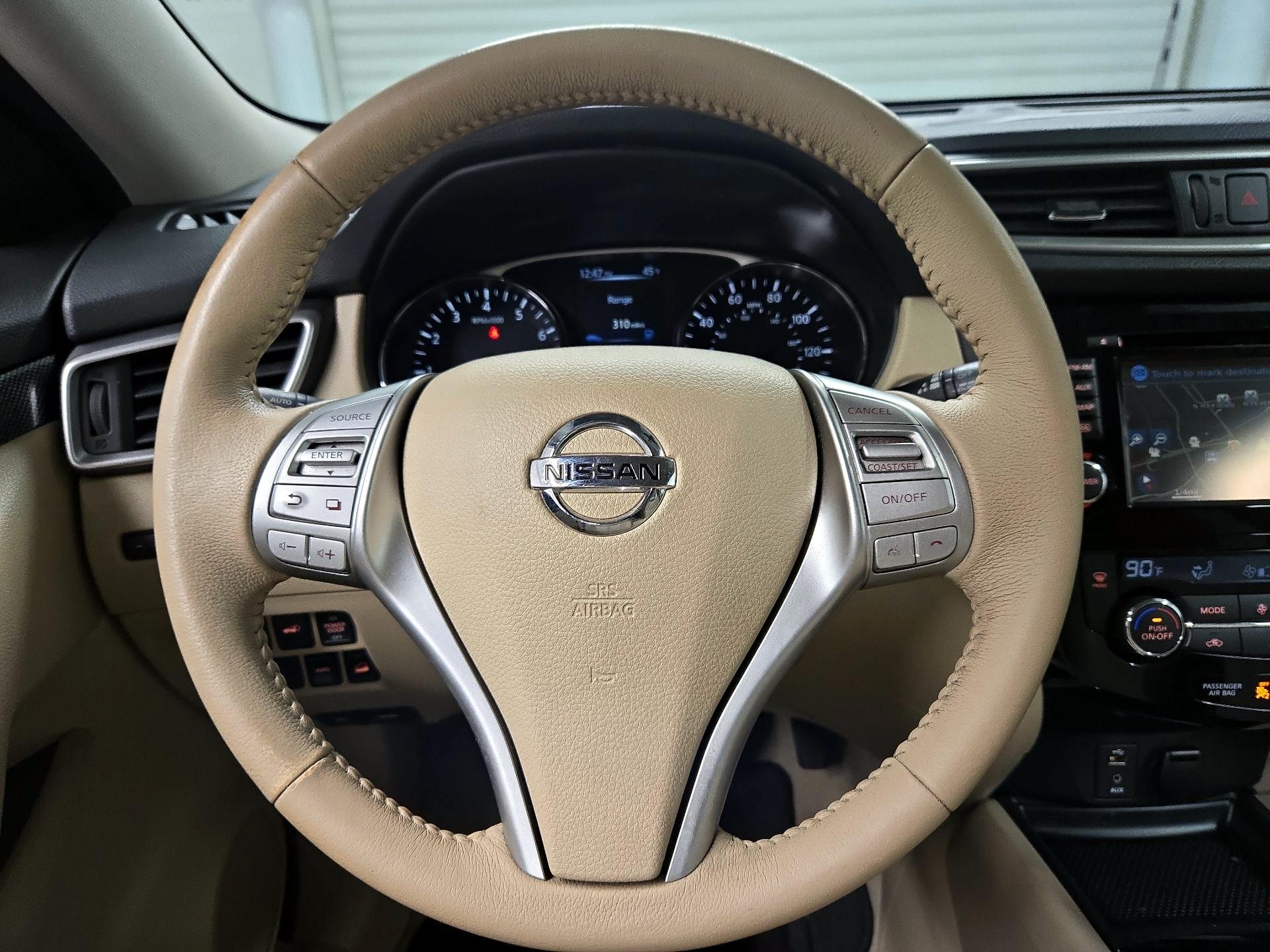 Thumbnail: 2015 Nissan Rogue - 10