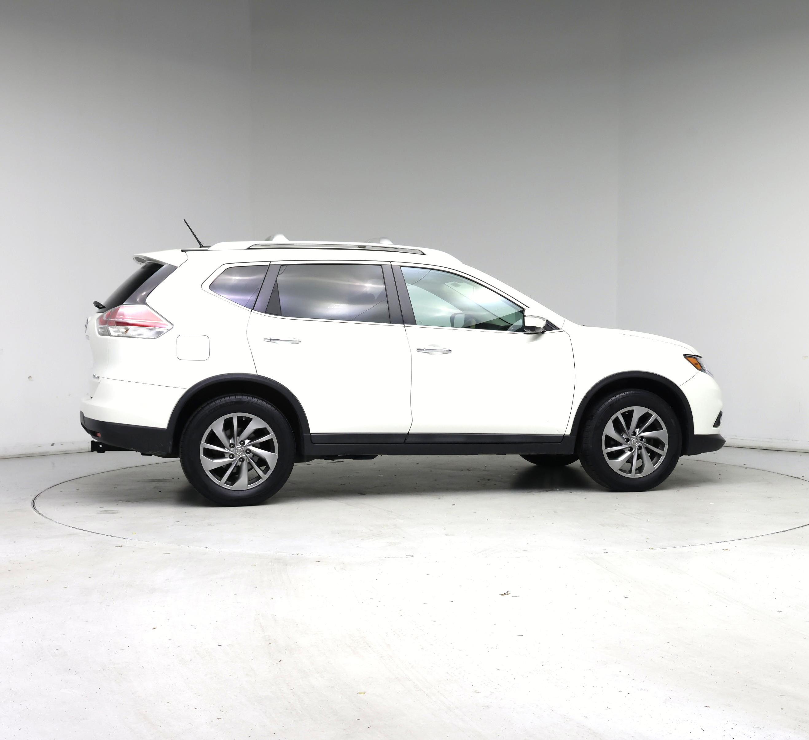 Thumbnail: 2015 Nissan Rogue - 7