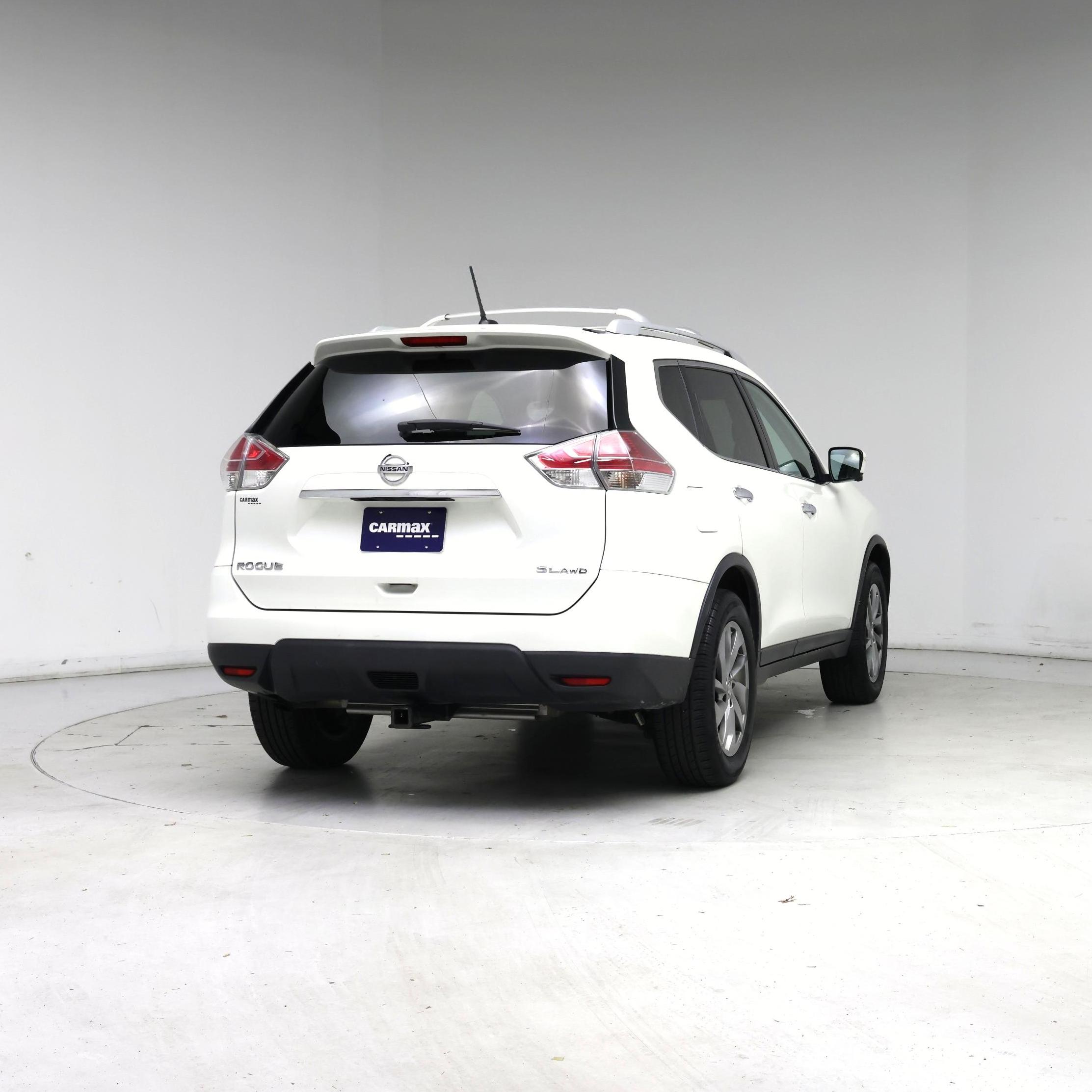 Thumbnail: 2015 Nissan Rogue - 8