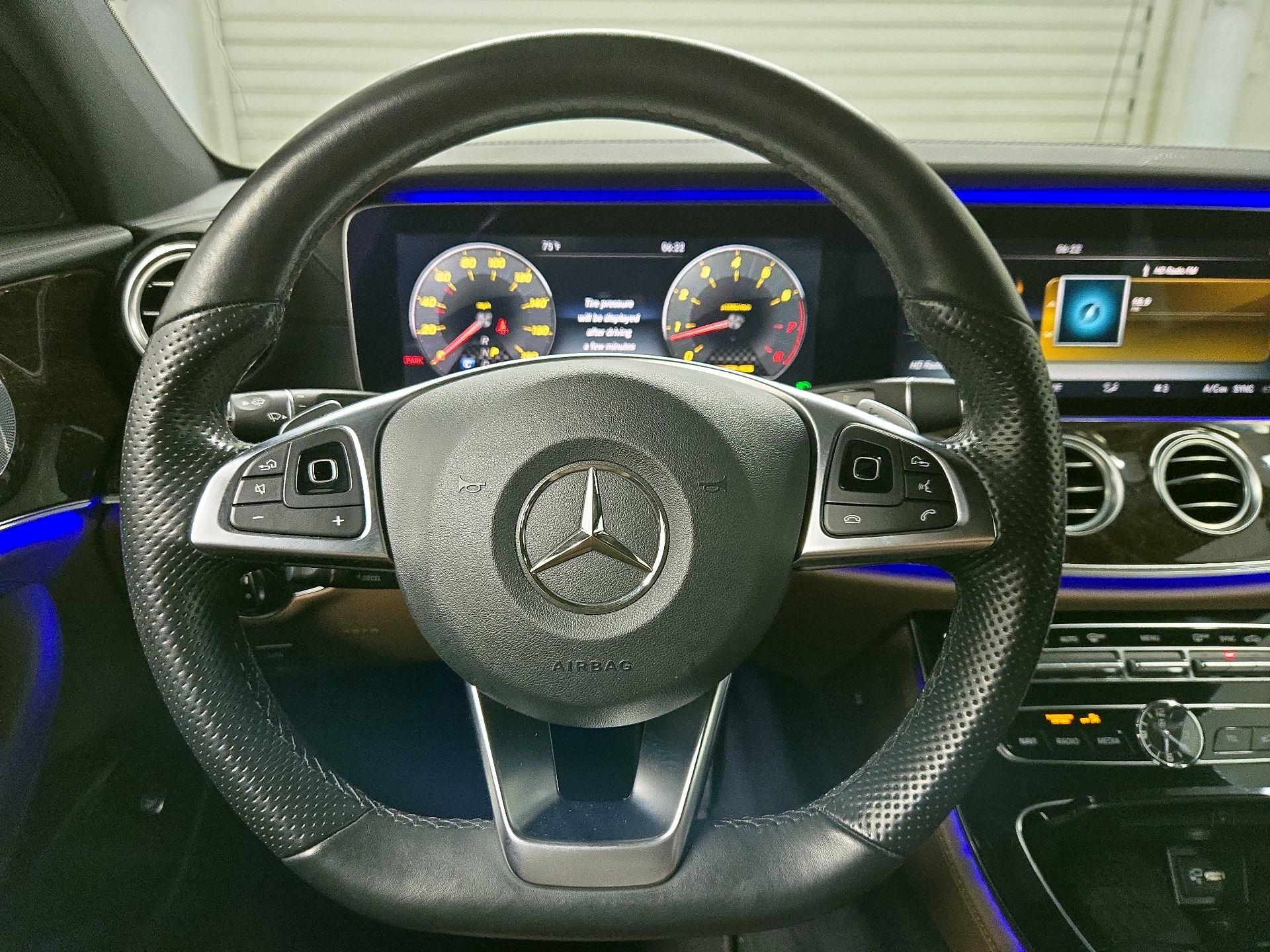 Thumbnail: 2017 Mercedes-Benz E-Class - 10