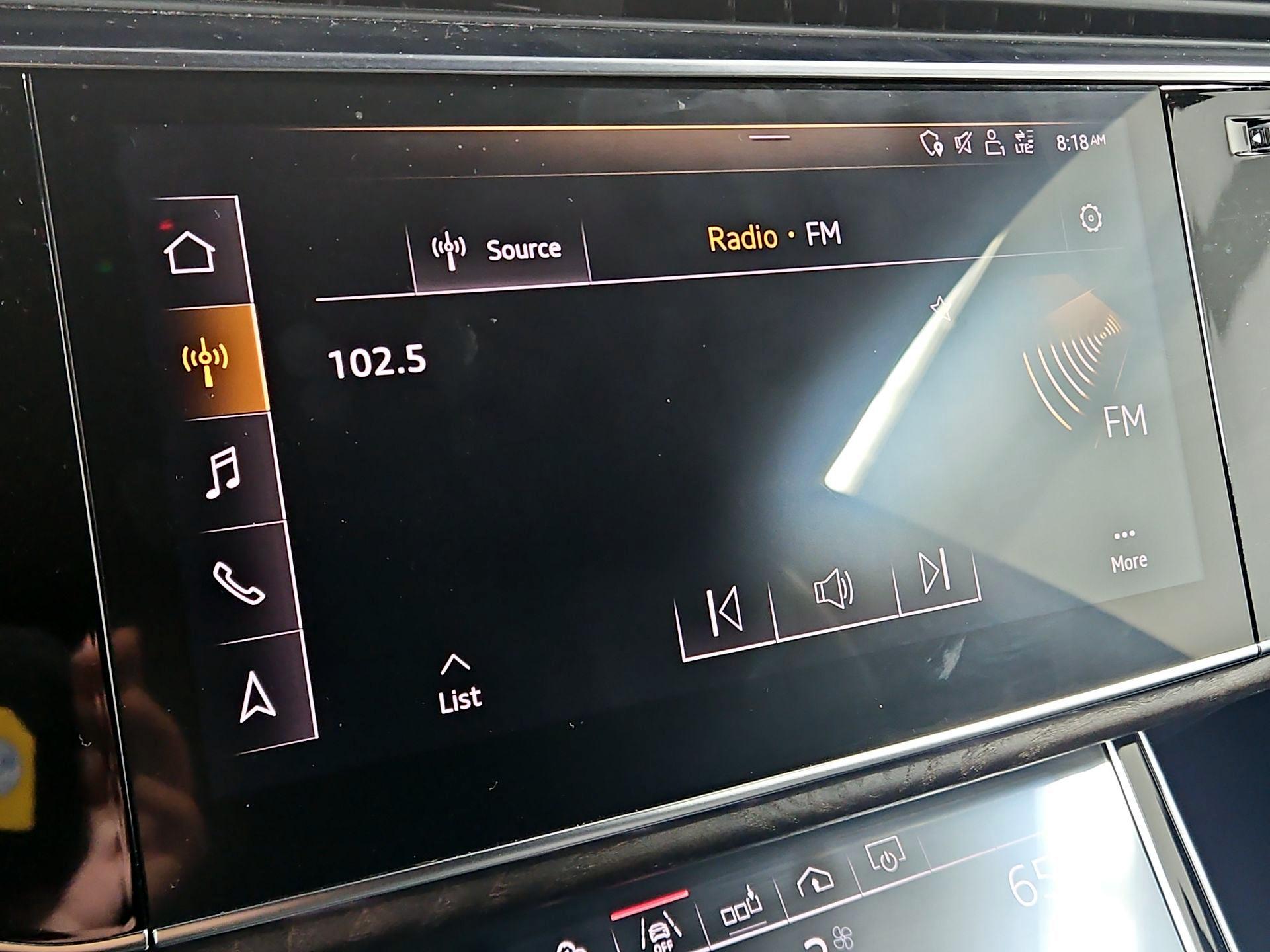 Thumbnail: 2019 Audi Q8 - 16