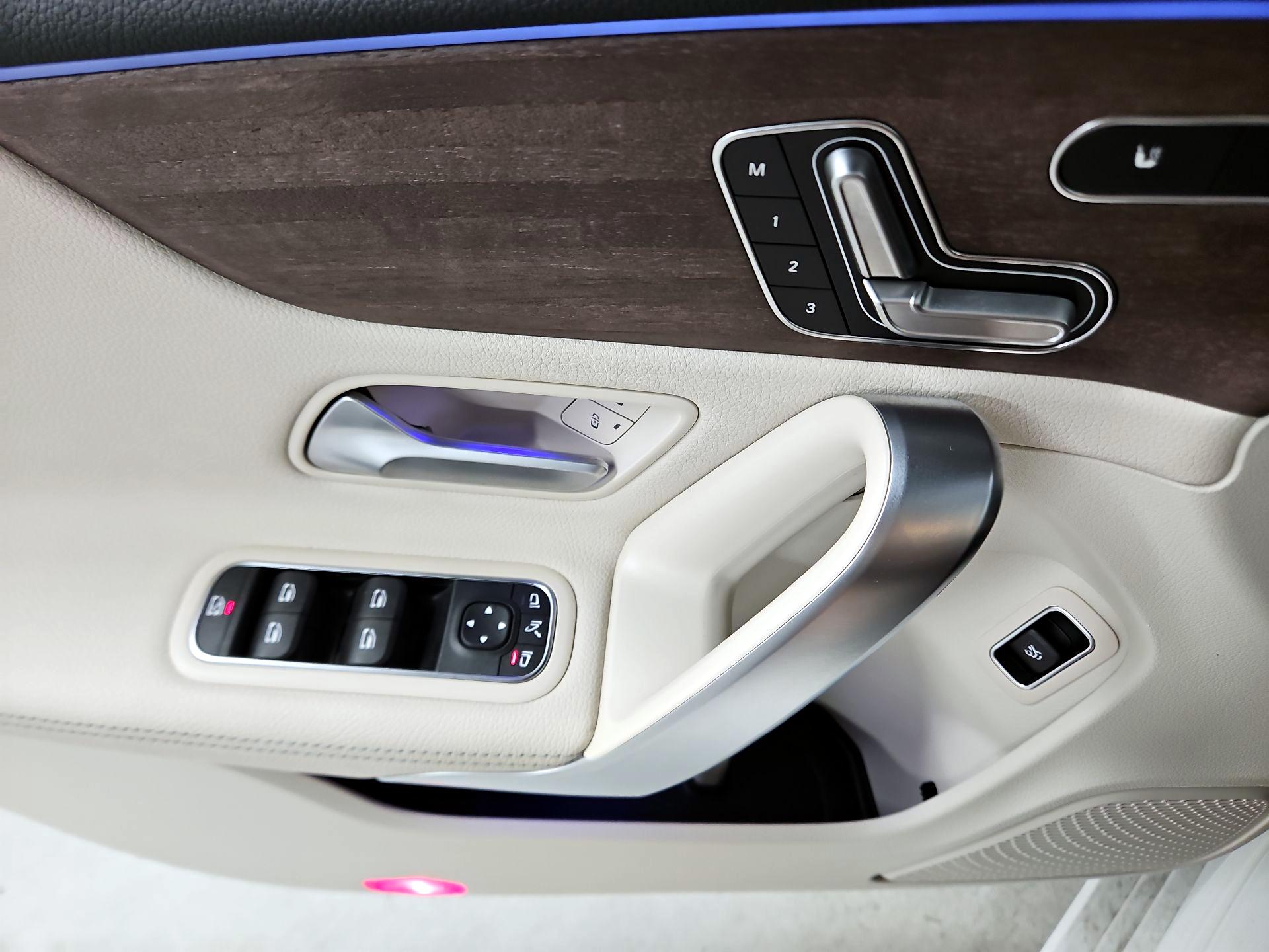 Thumbnail: 2023 Mercedes-Benz CLA - 12