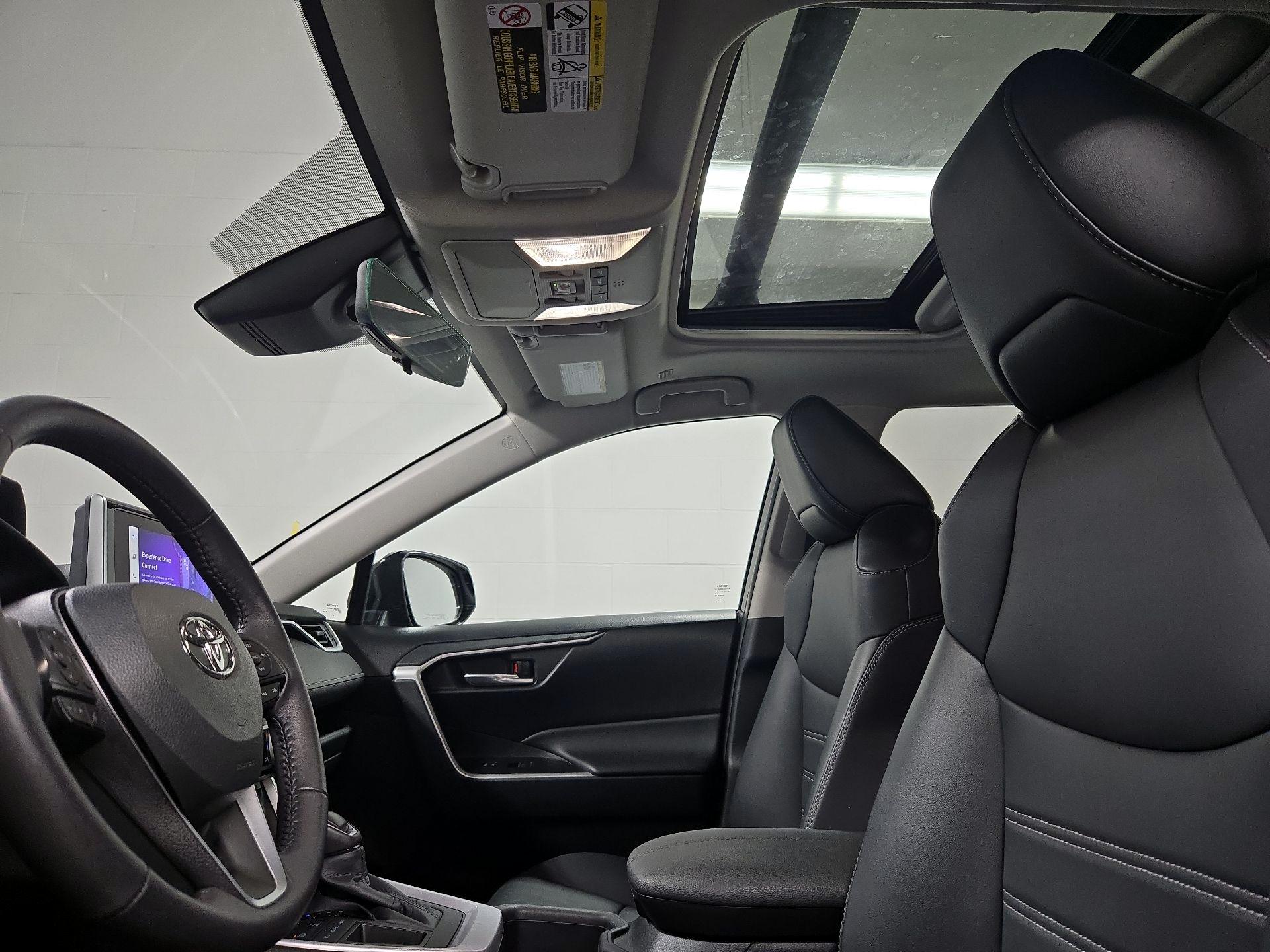 Thumbnail: 2023 Toyota RAV4 - 19