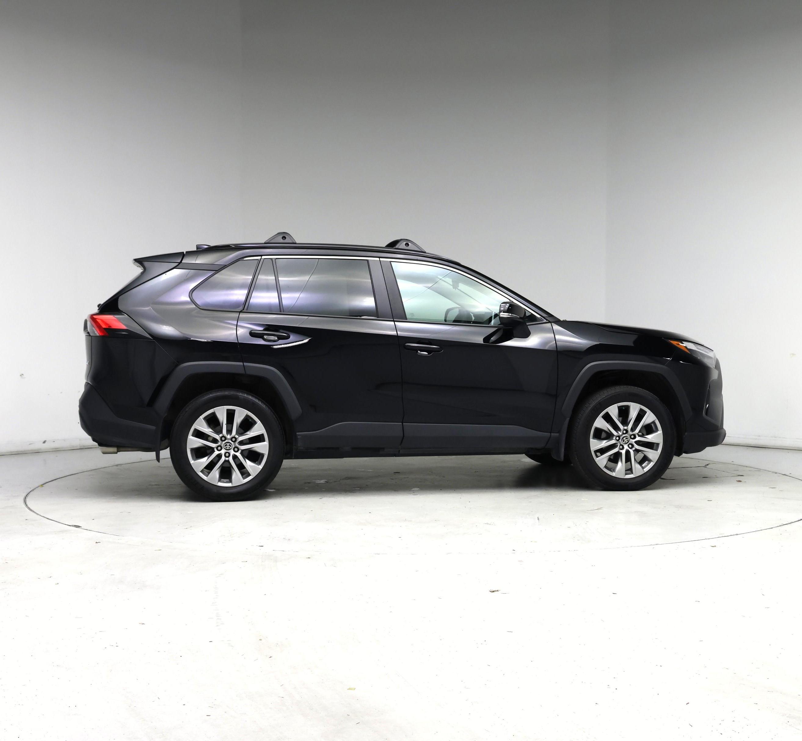 Thumbnail: 2023 Toyota RAV4 - 7