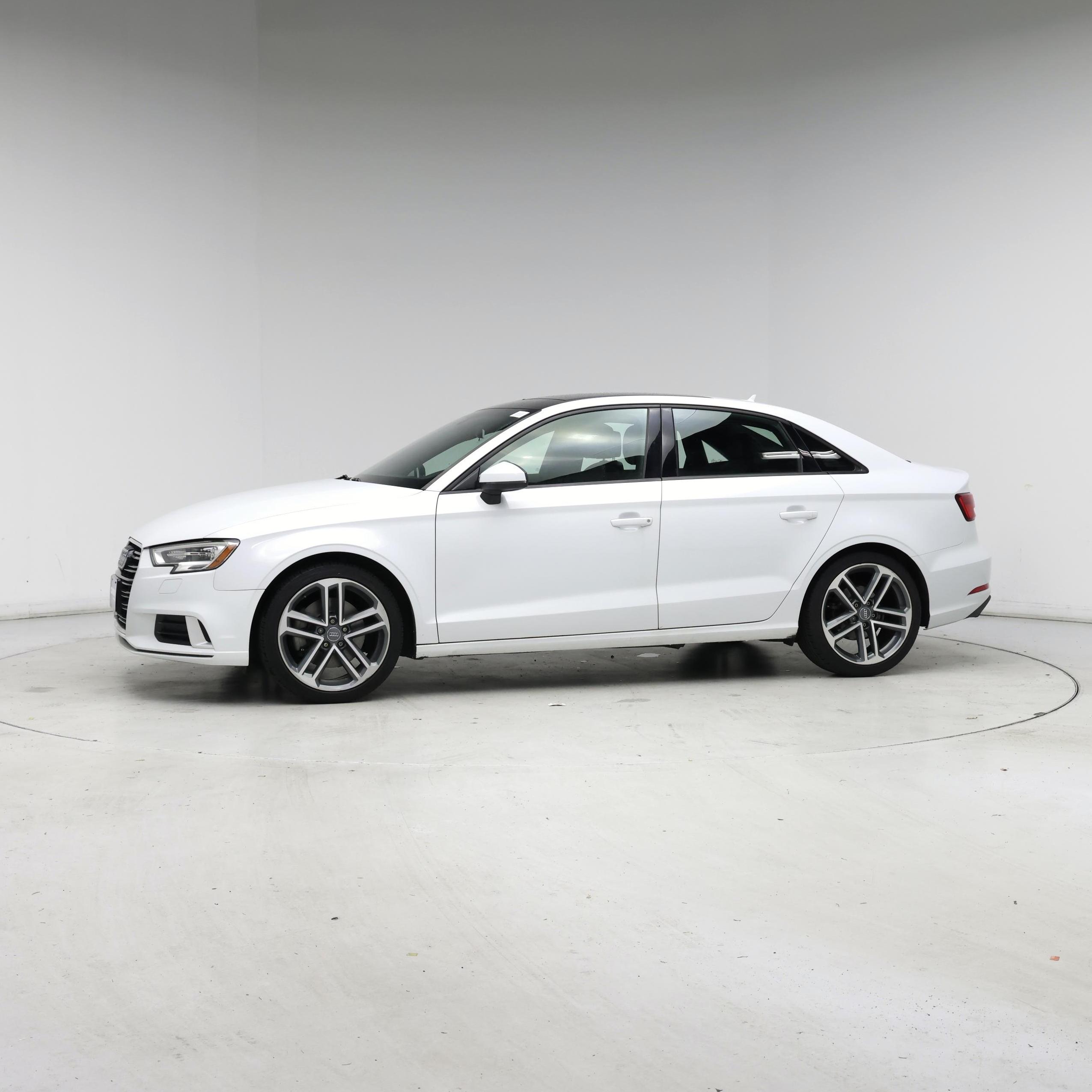 Thumbnail: 2018 Audi A3 - 3