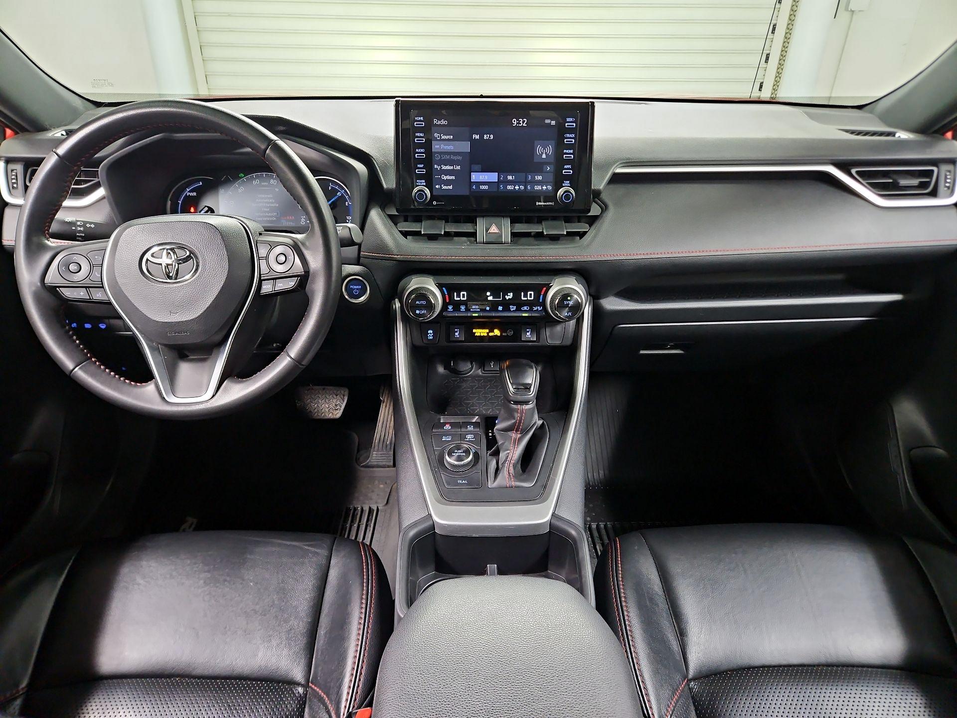 Thumbnail: 2022 Toyota RAV4 - 9