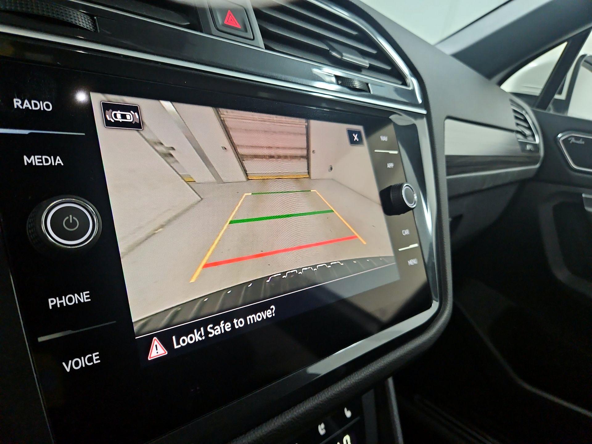 Thumbnail: 2024 Volkswagen Tiguan - 15