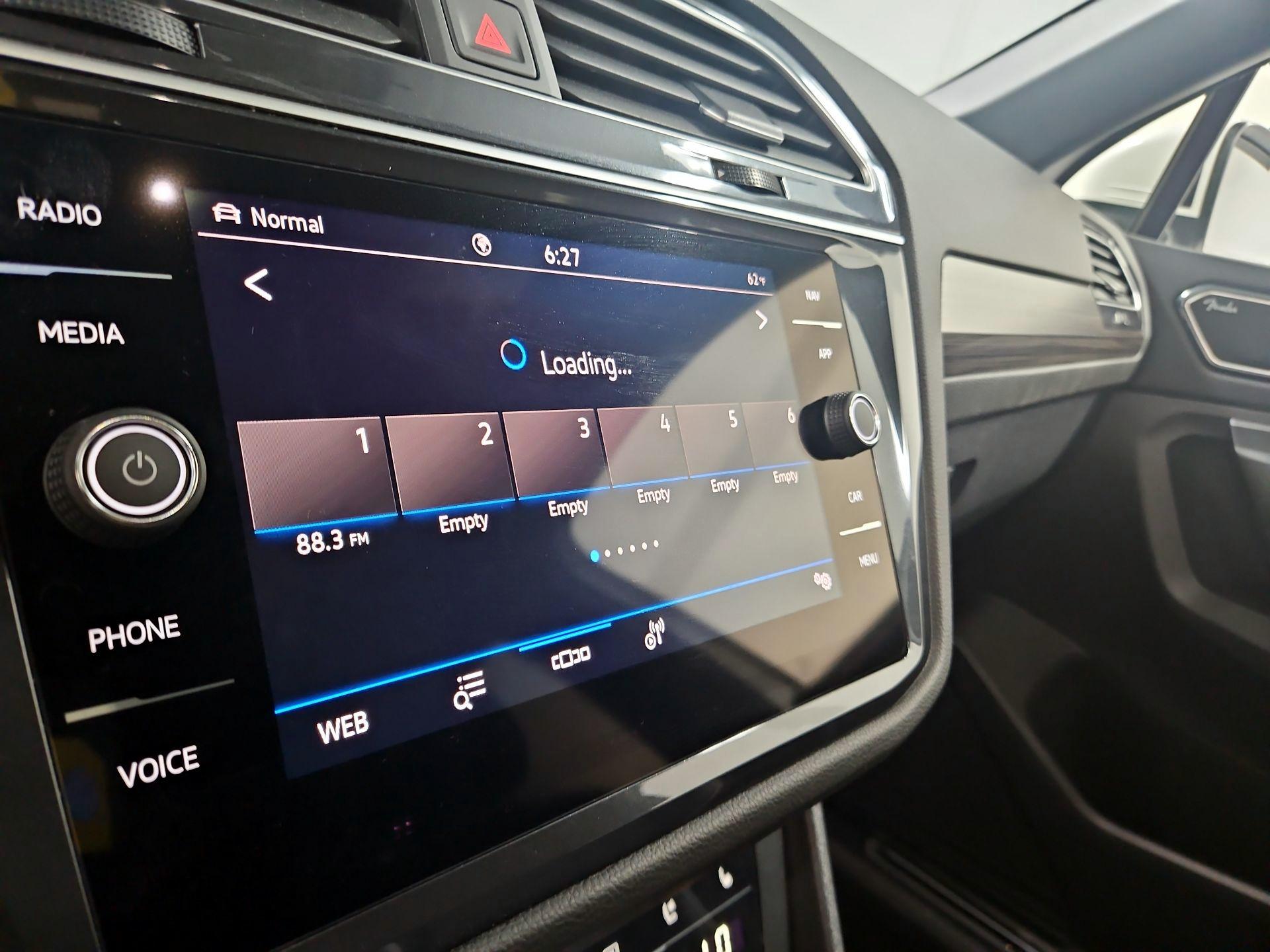 Thumbnail: 2024 Volkswagen Tiguan - 16