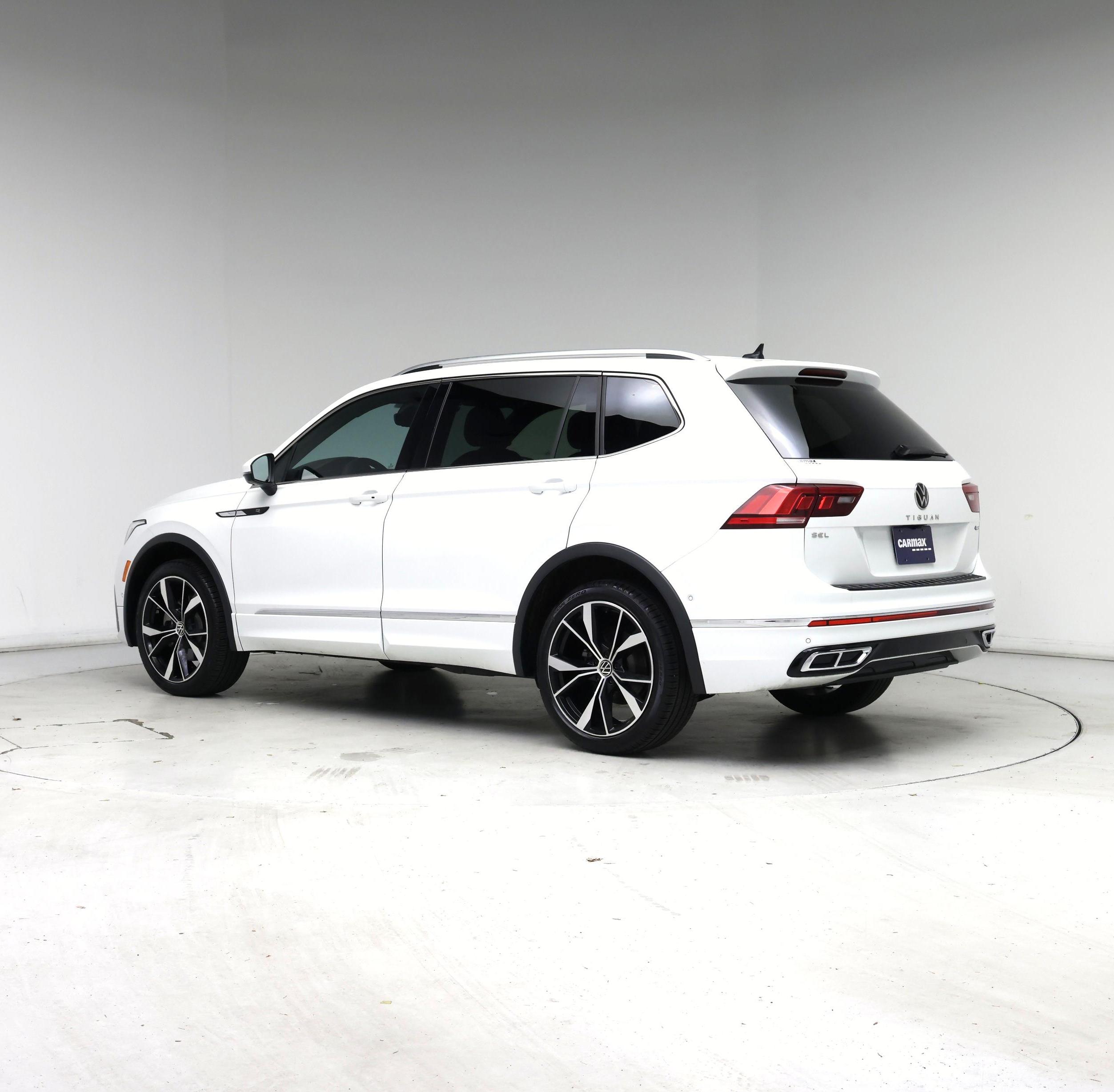 Thumbnail: 2024 Volkswagen Tiguan - 2