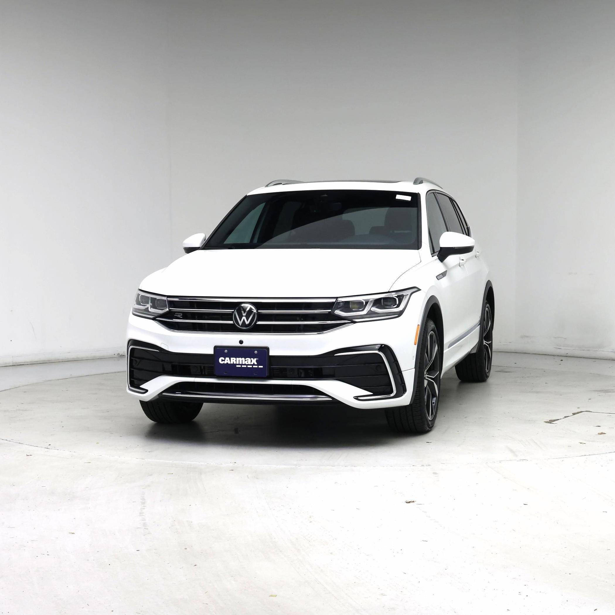 Thumbnail: 2024 Volkswagen Tiguan - 4