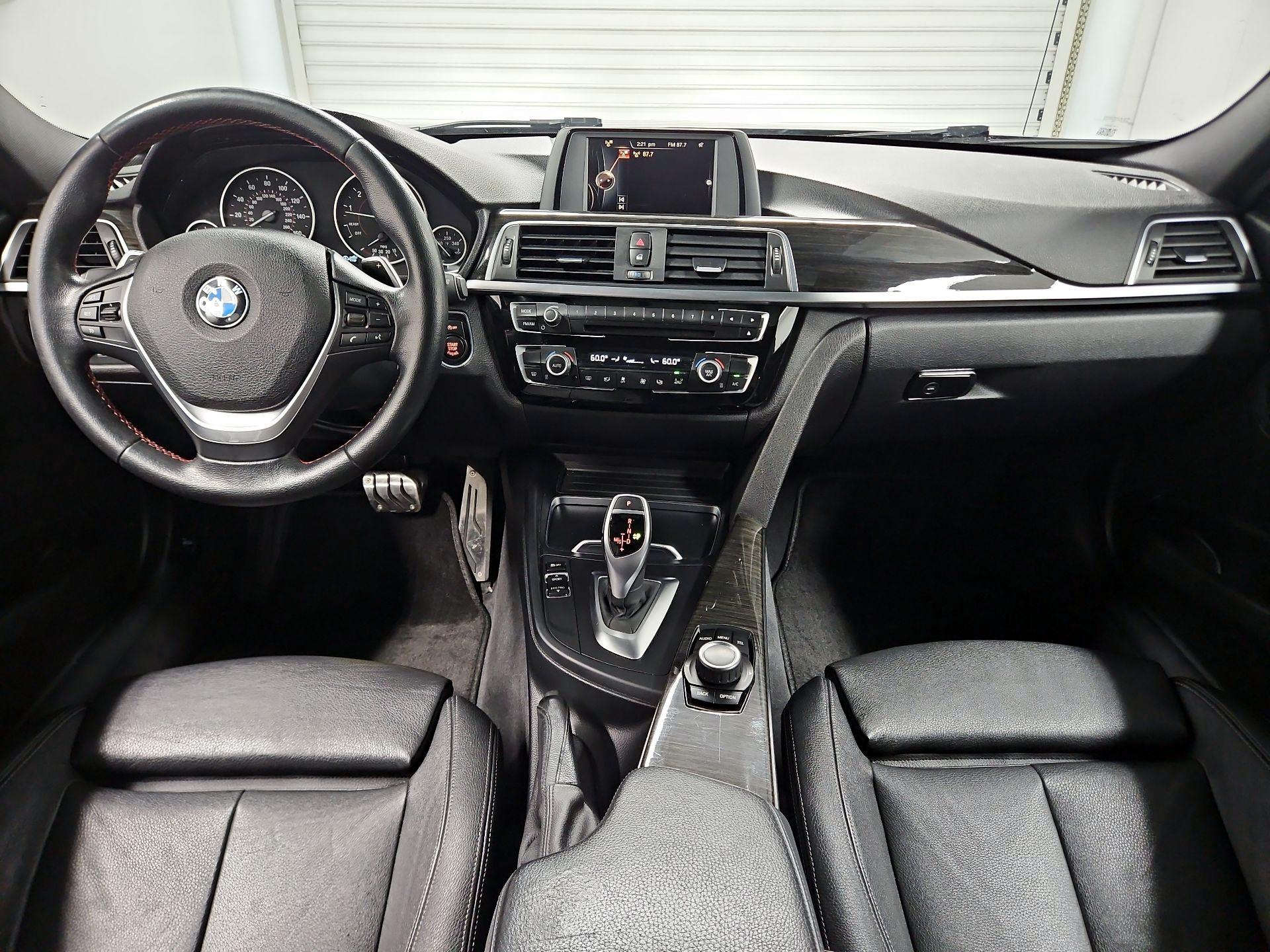 Thumbnail: 2016 BMW 3 Series - 9