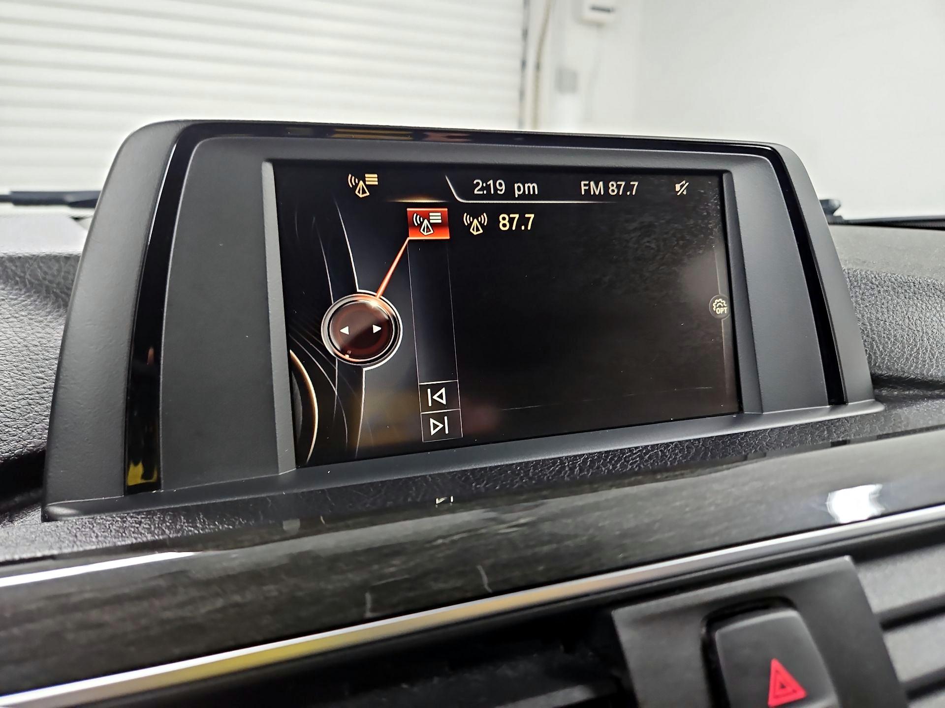 Thumbnail: 2016 BMW 3 Series - 14