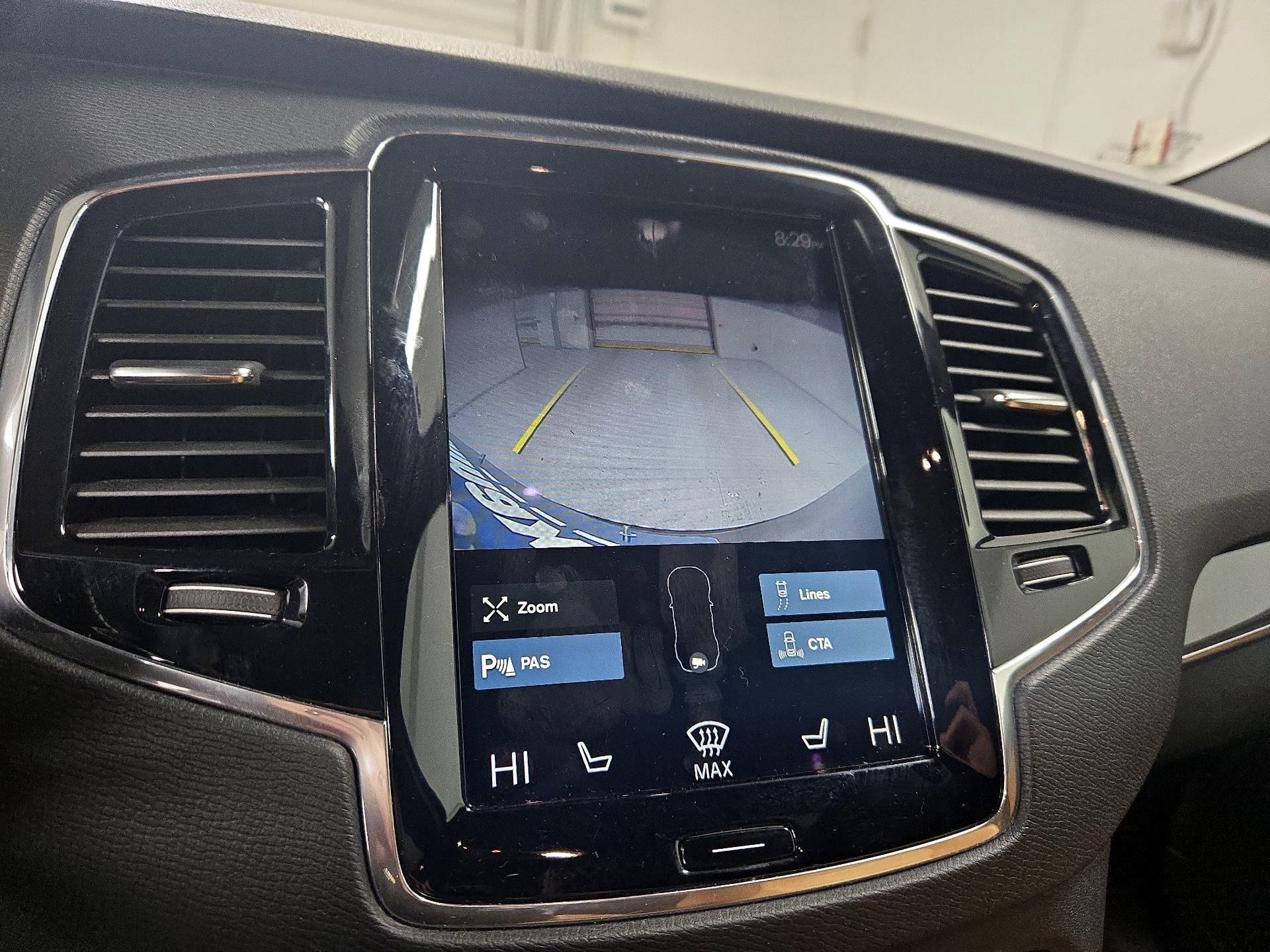 Thumbnail: 2018 Volvo XC90 - 15