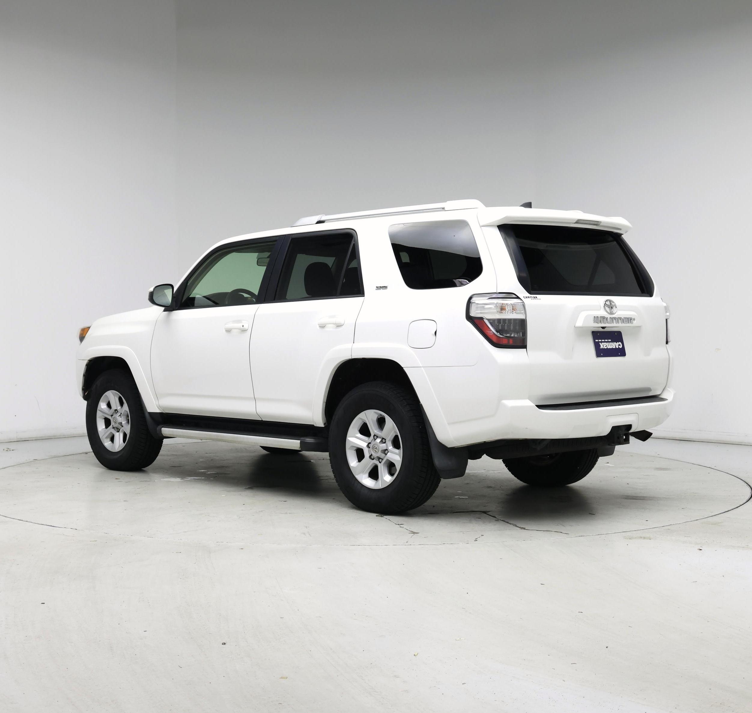Thumbnail: 2016 Toyota 4Runner - 2