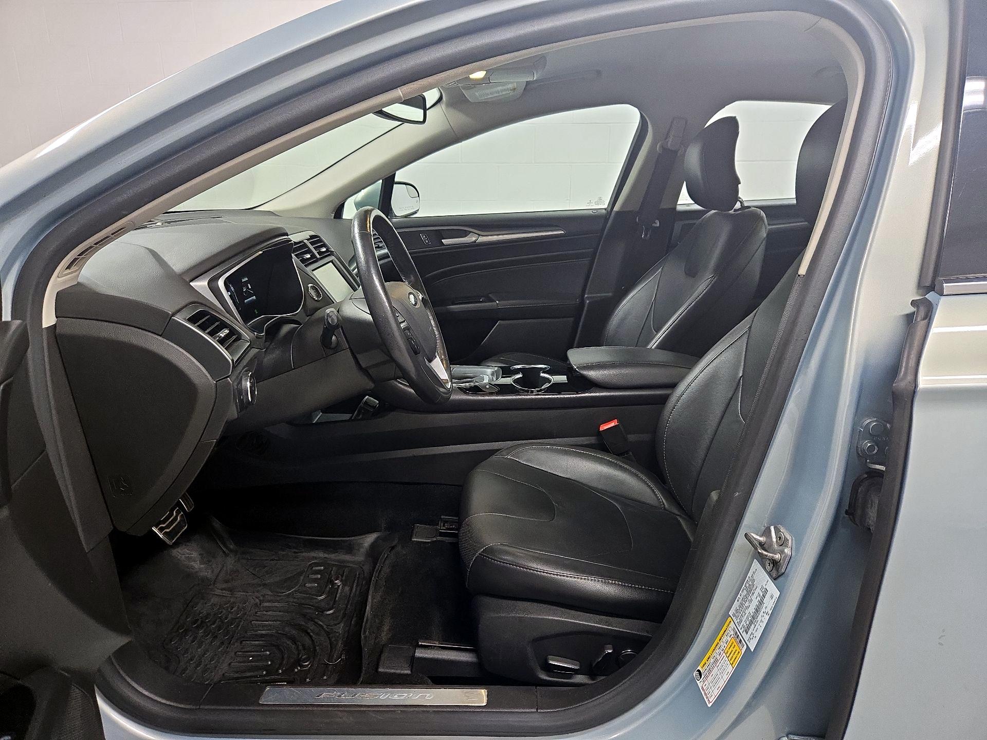 Thumbnail: 2014 Ford Fusion - 11