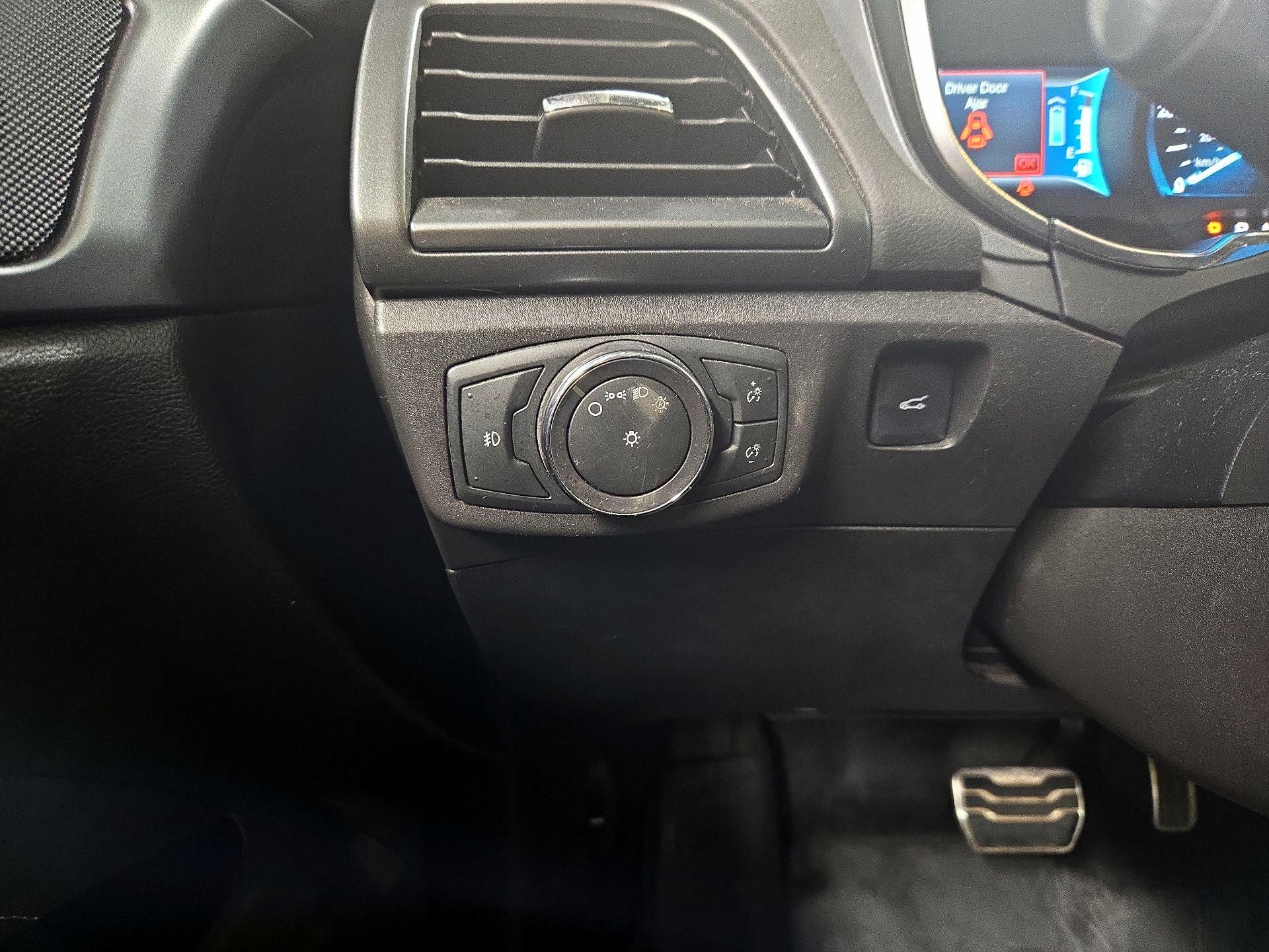 Thumbnail: 2014 Ford Fusion - 13