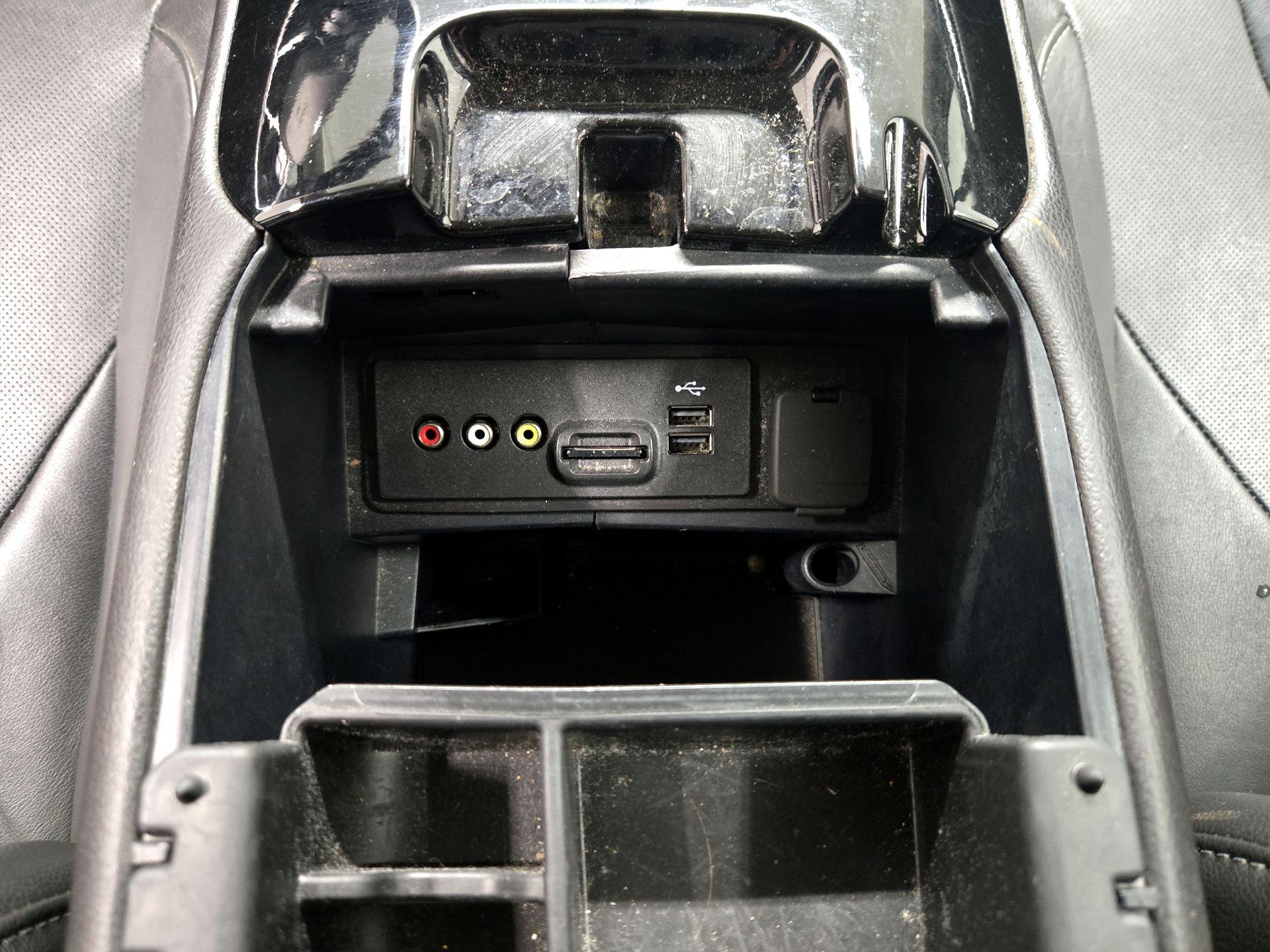 Thumbnail: 2014 Ford Fusion - 19