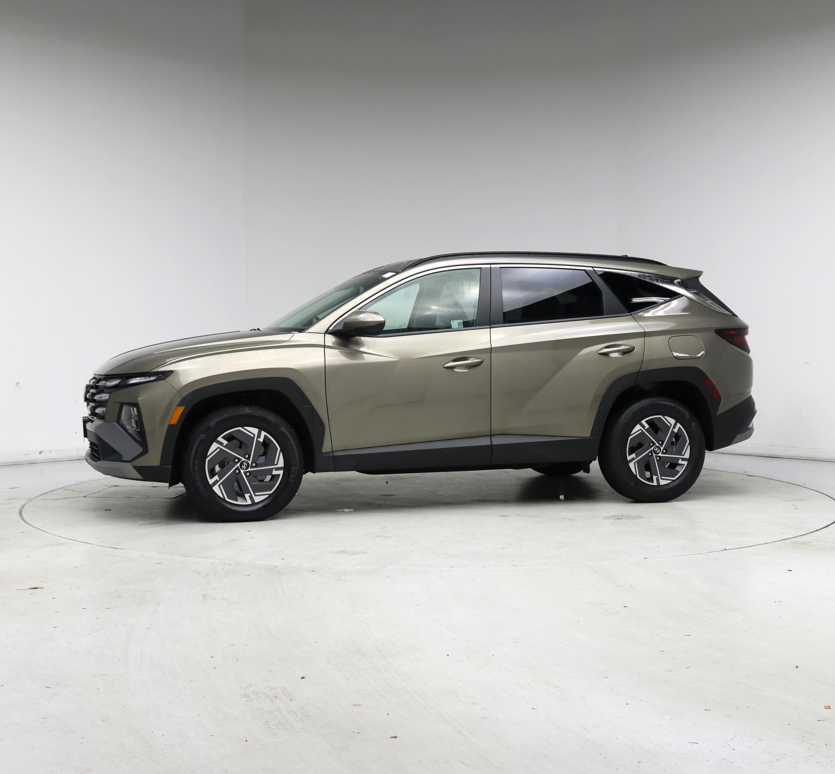 Thumbnail: 2025 Hyundai Tucson - 3