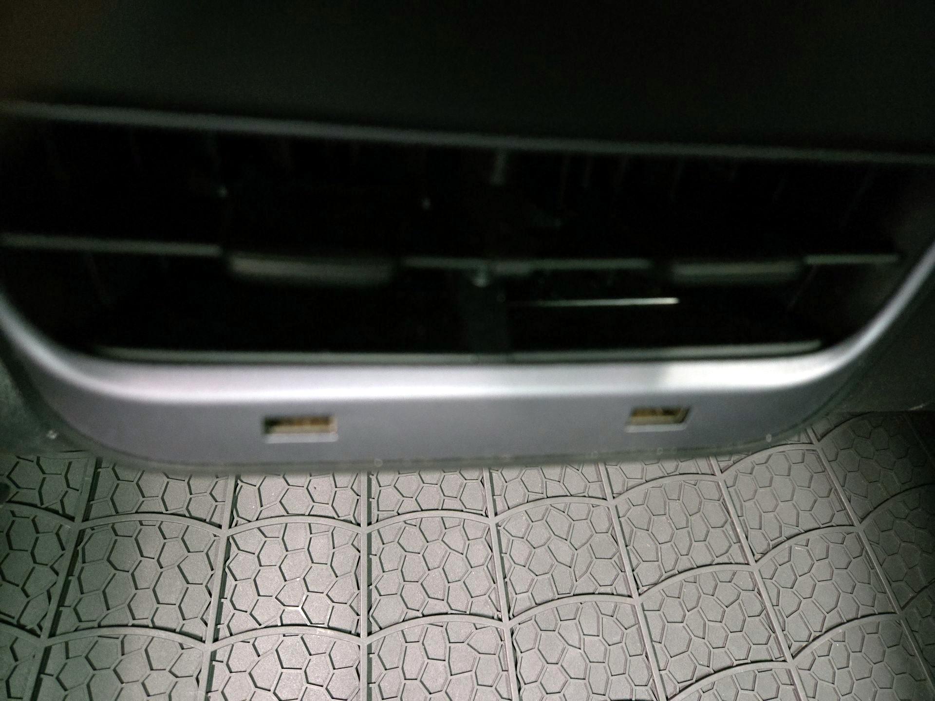 Thumbnail: 2019 Tesla Model 3 - 19