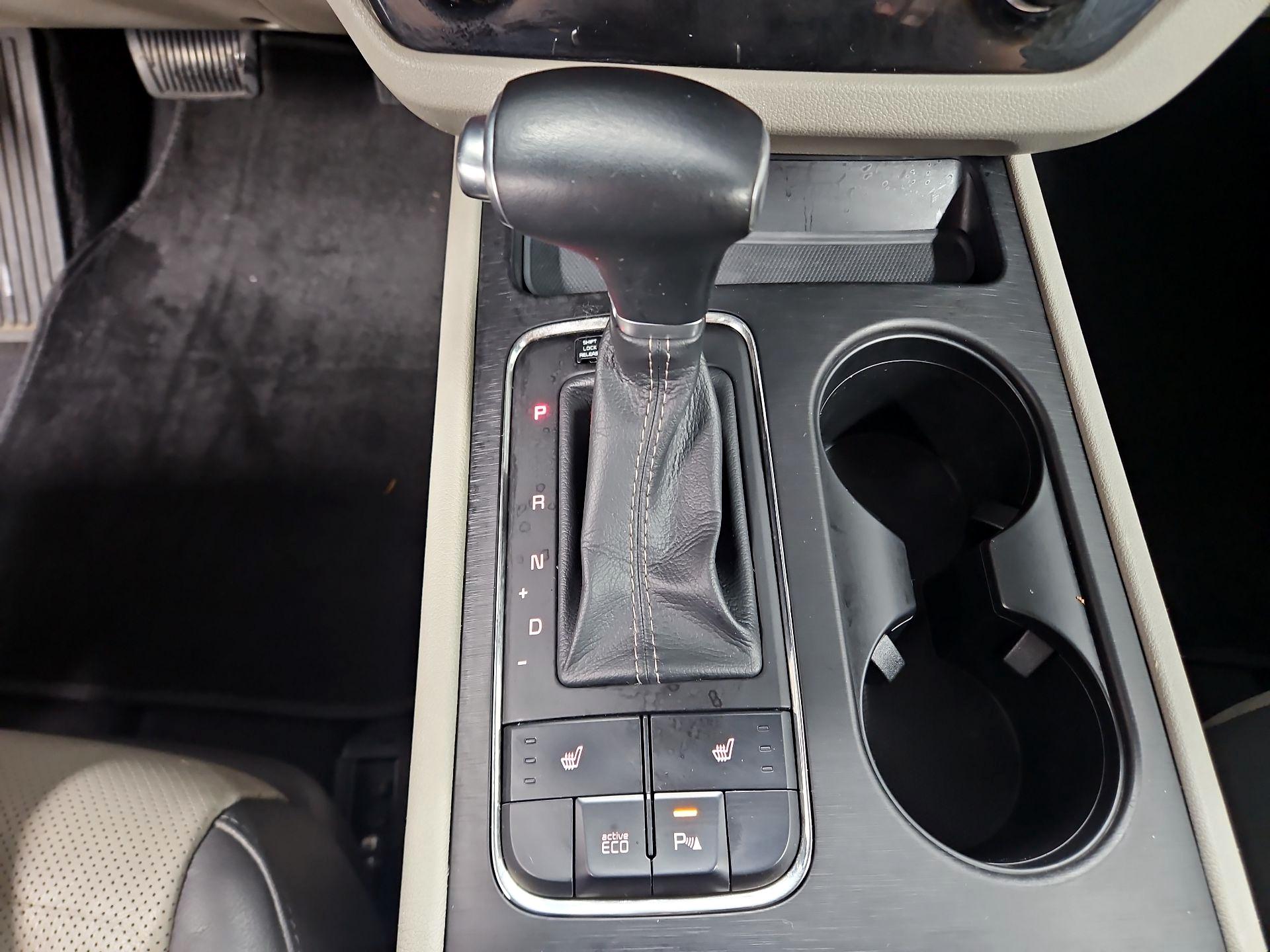 Thumbnail: 2017 Kia Sedona - 17