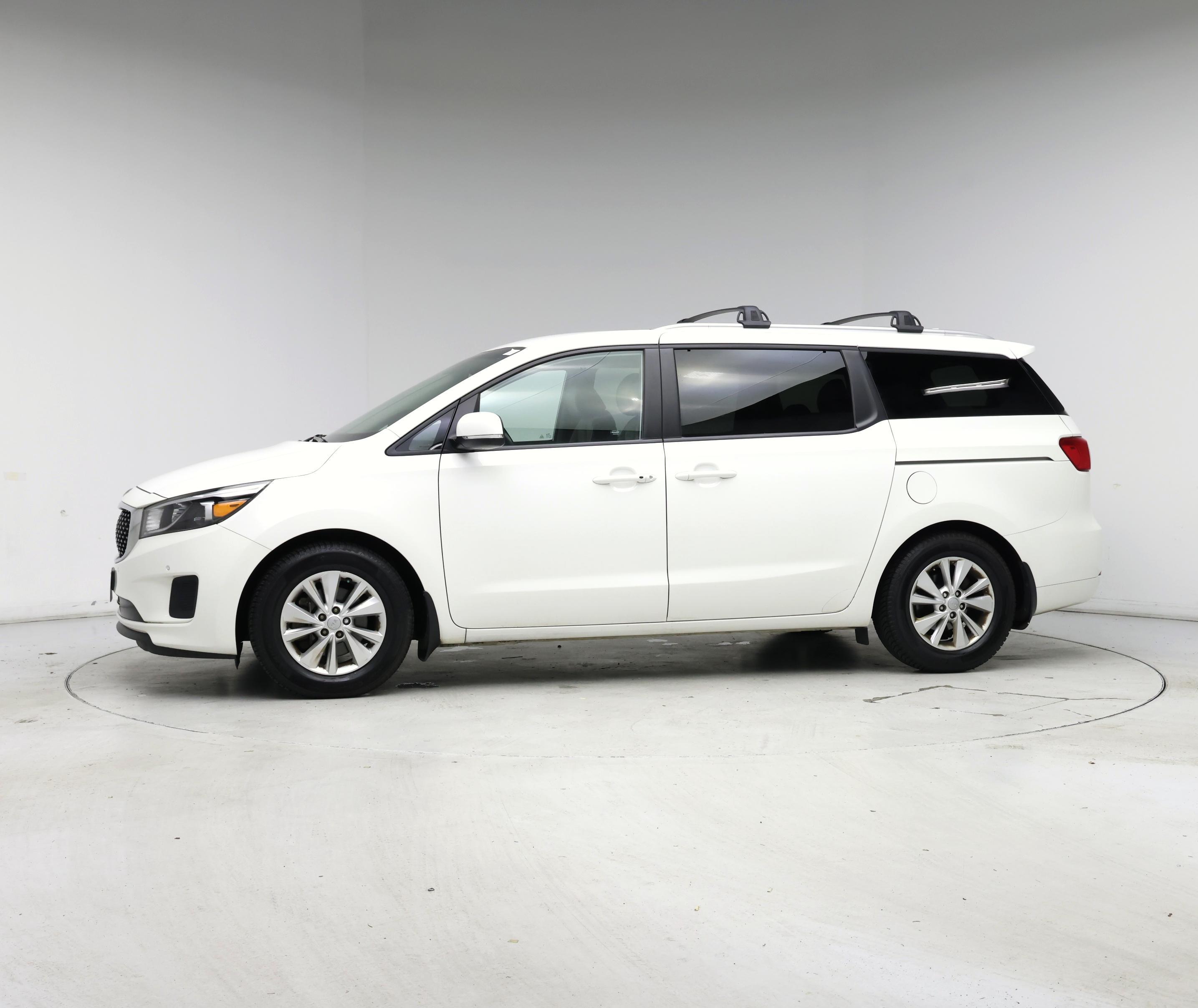 Thumbnail: 2017 Kia Sedona - 3