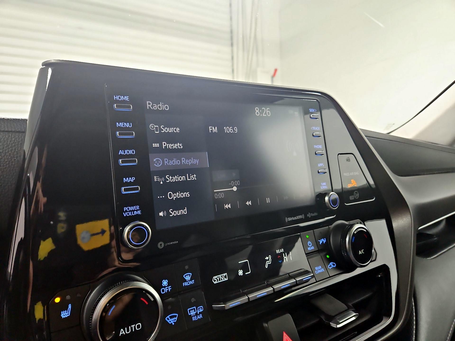 Thumbnail: 2021 Toyota Highlander - 16