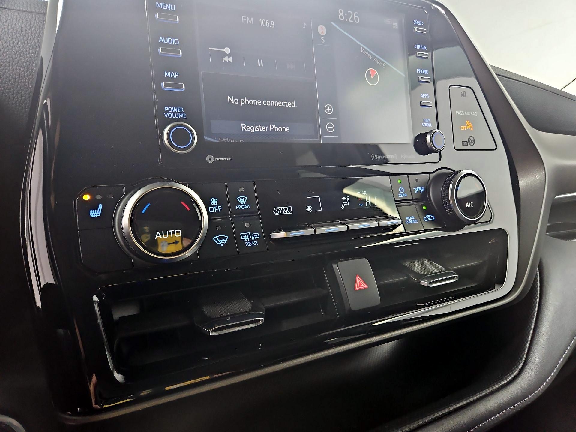 Thumbnail: 2021 Toyota Highlander - 17