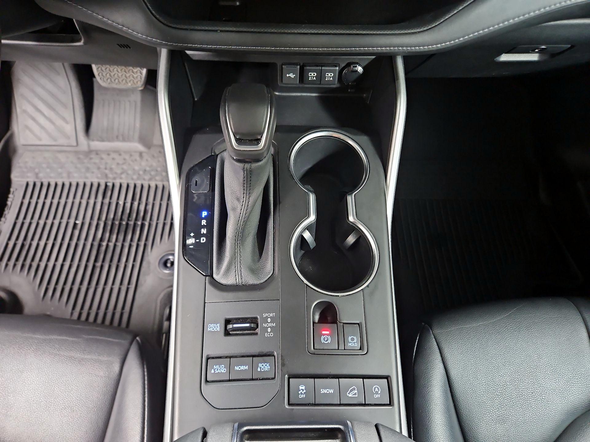 Thumbnail: 2021 Toyota Highlander - 18