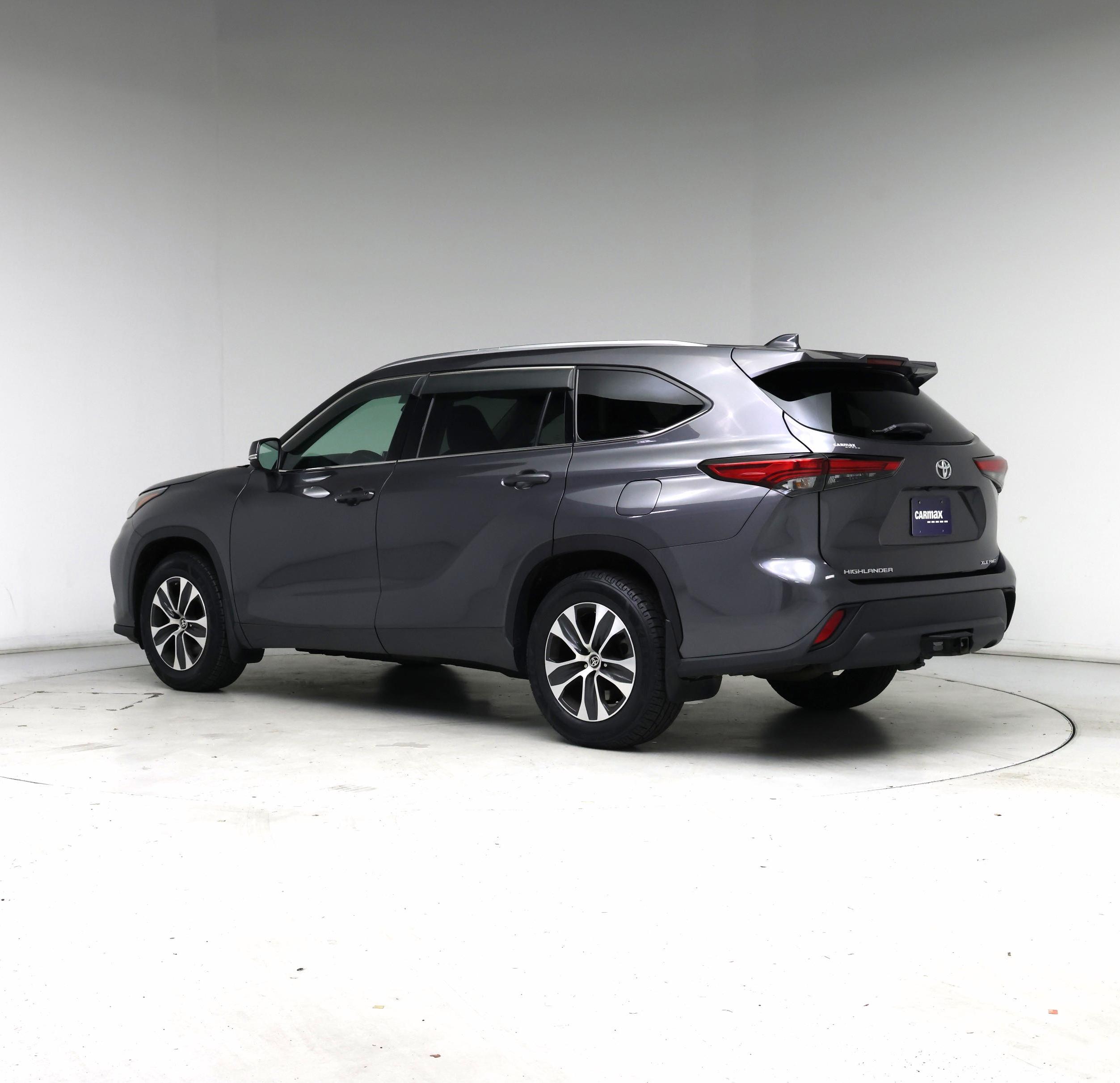 Thumbnail: 2021 Toyota Highlander - 2