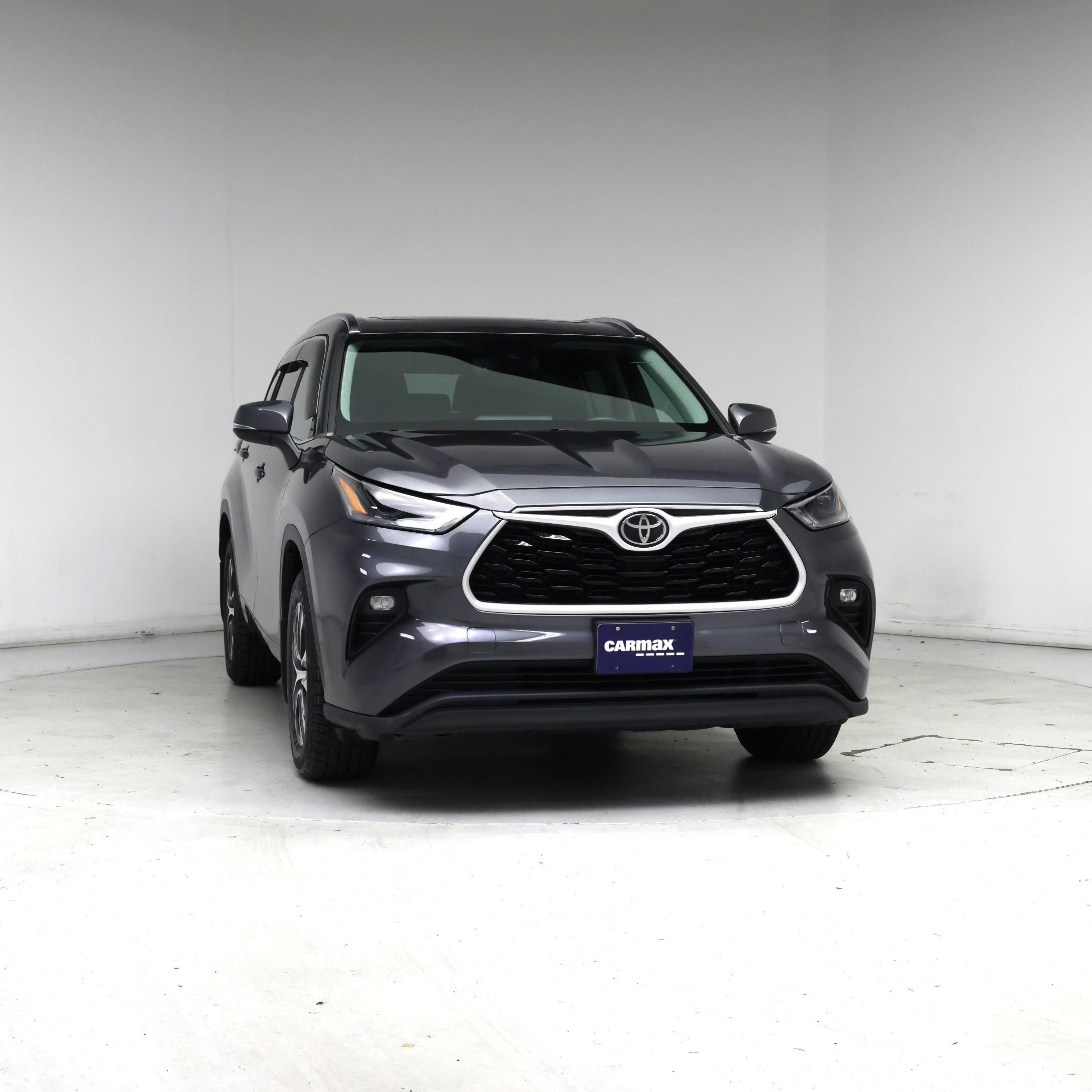 Thumbnail: 2021 Toyota Highlander - 5