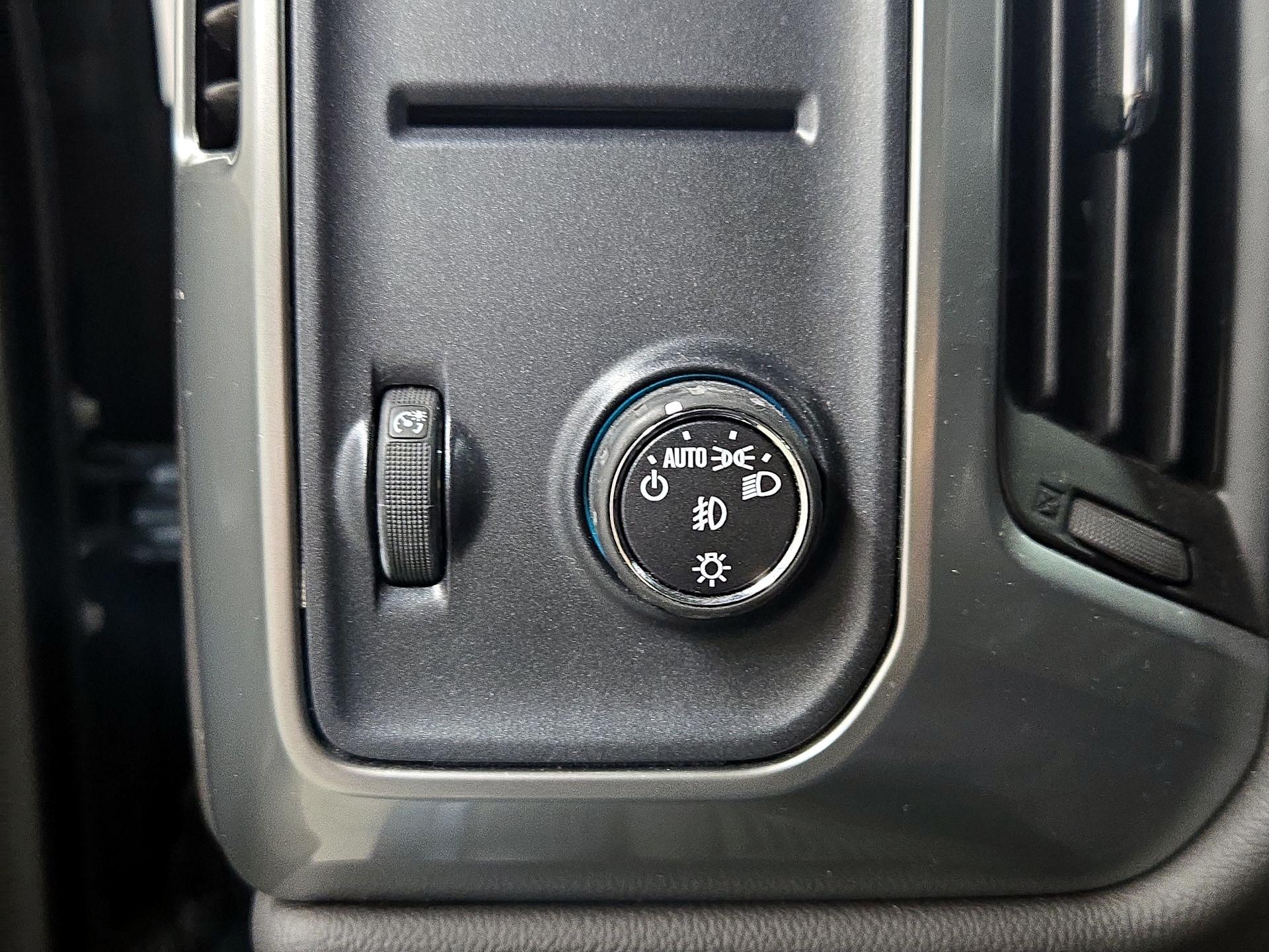 Thumbnail: 2014 Chevrolet Silverado 1500 - 13